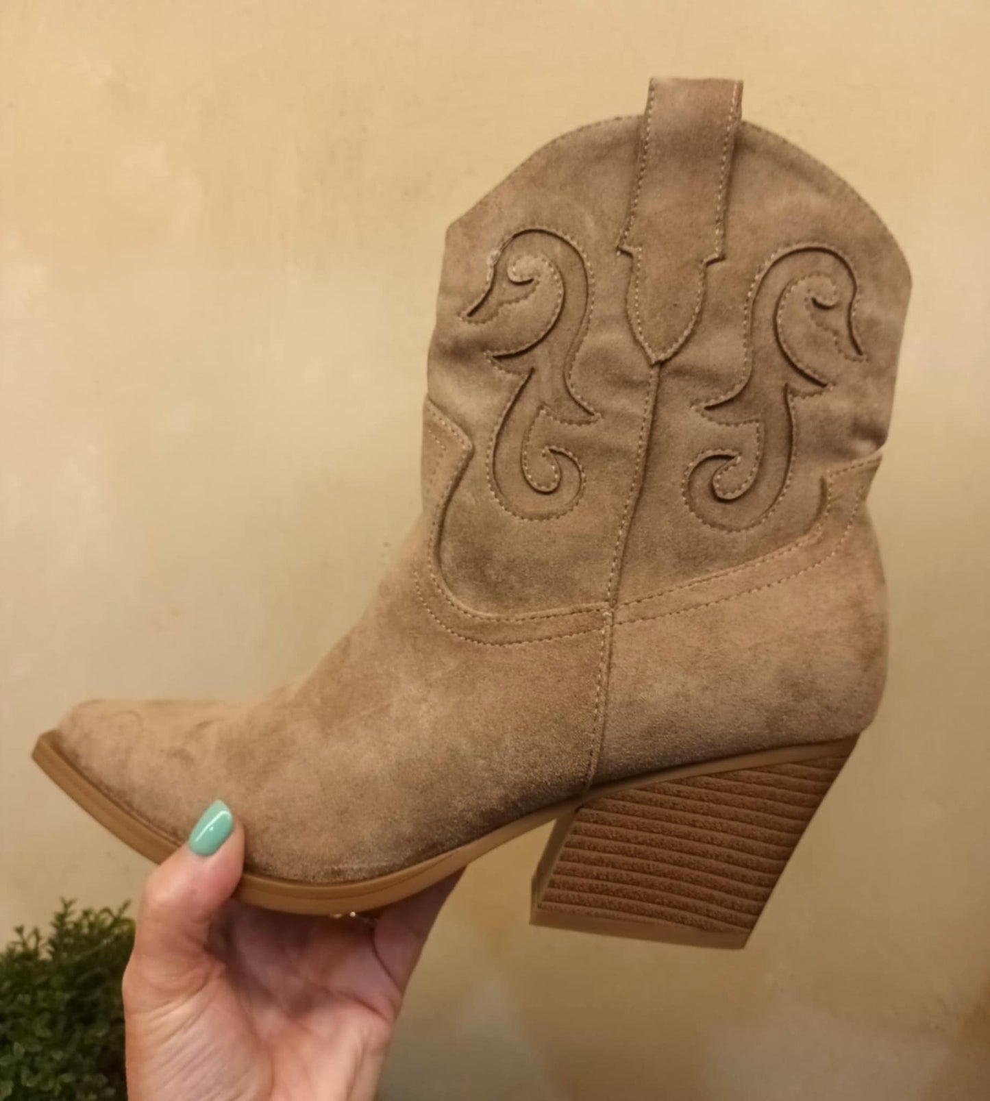 THE 'COLORADO' ULTRA COMFORT WESTERN STYLE EMBELLISHED BOOT IN NEUTRAL TAUPE