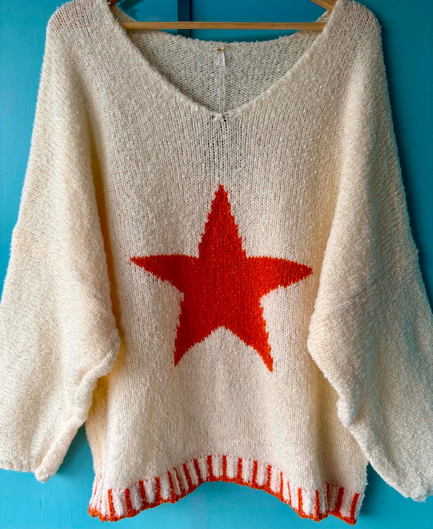 THE 'SUPERSTAR' FABULOUSLY SOFT STAR DETAIL OVERSIZED SNUGGLE JUMPER IN CREAM AND ORANGE