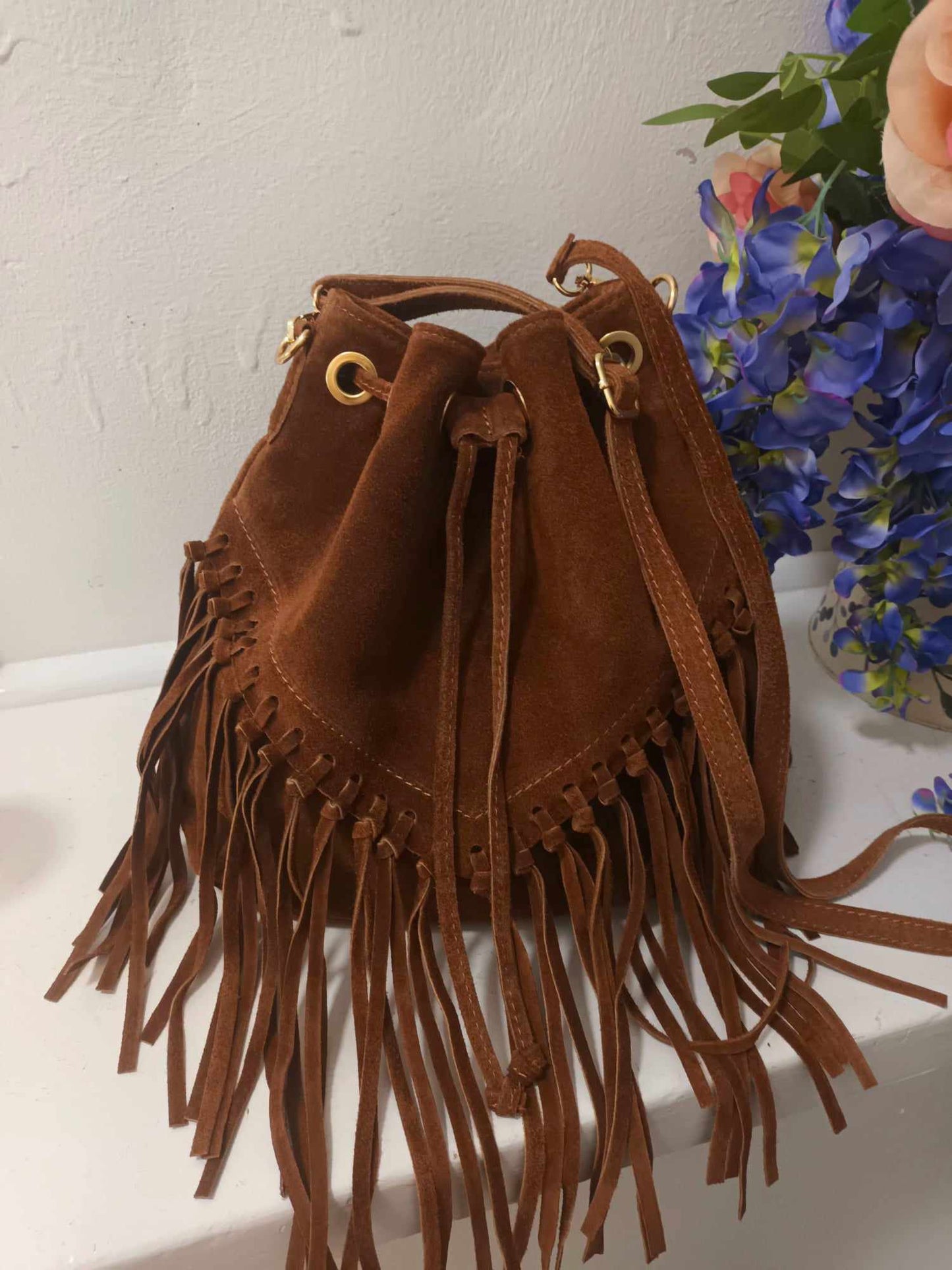 'HENDRIX' BEAUTIFUL AND BOHO 100% ITALIAN SUEDE LEATHER 70'S STYLE FRINGED BUCKET BAG TAN