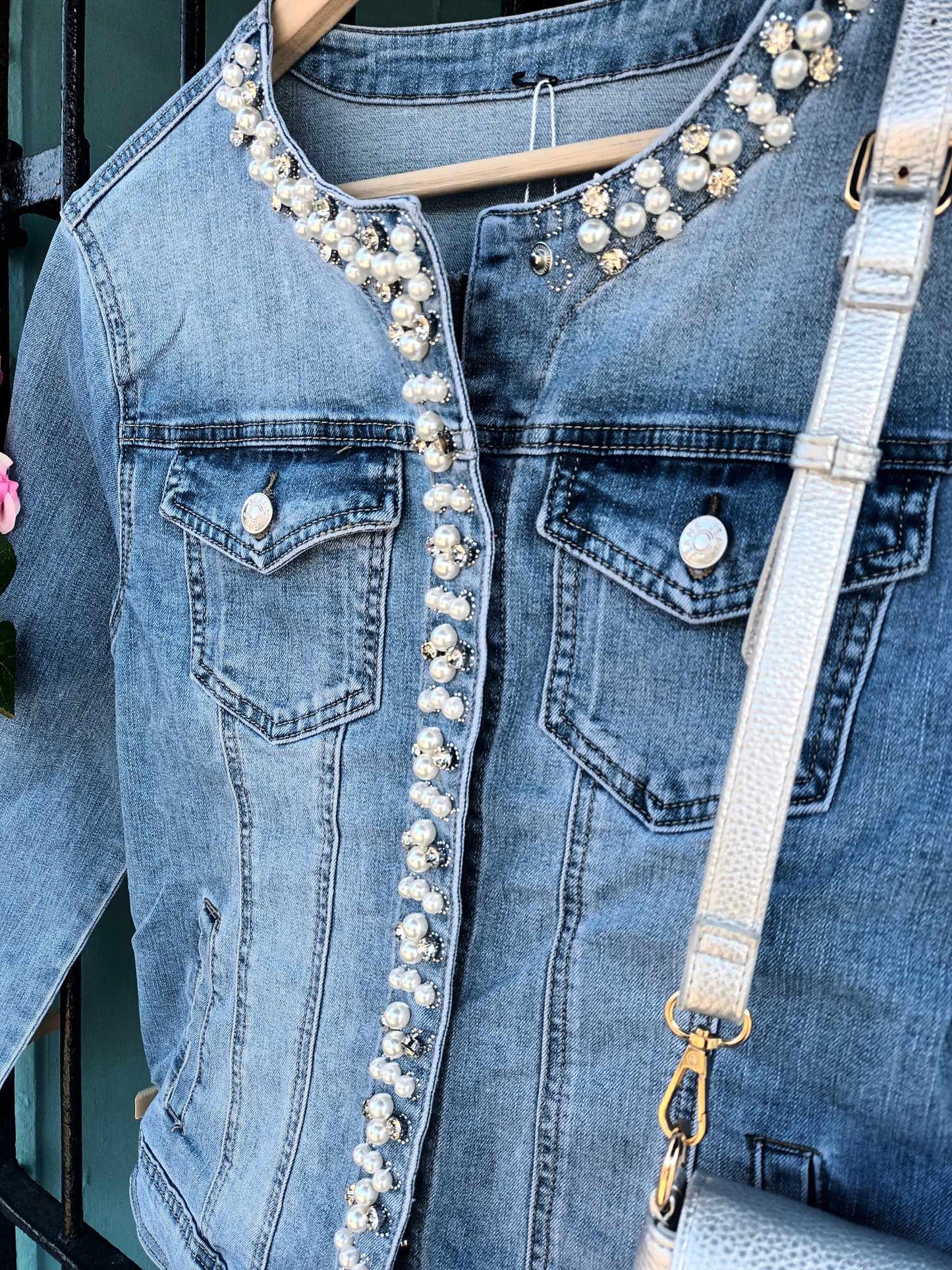 THE 'SILVER SPRINGS' BEAUTIFUL FEMALE FIT EMBELLISHED STRETCH FADED DENIM JACKET