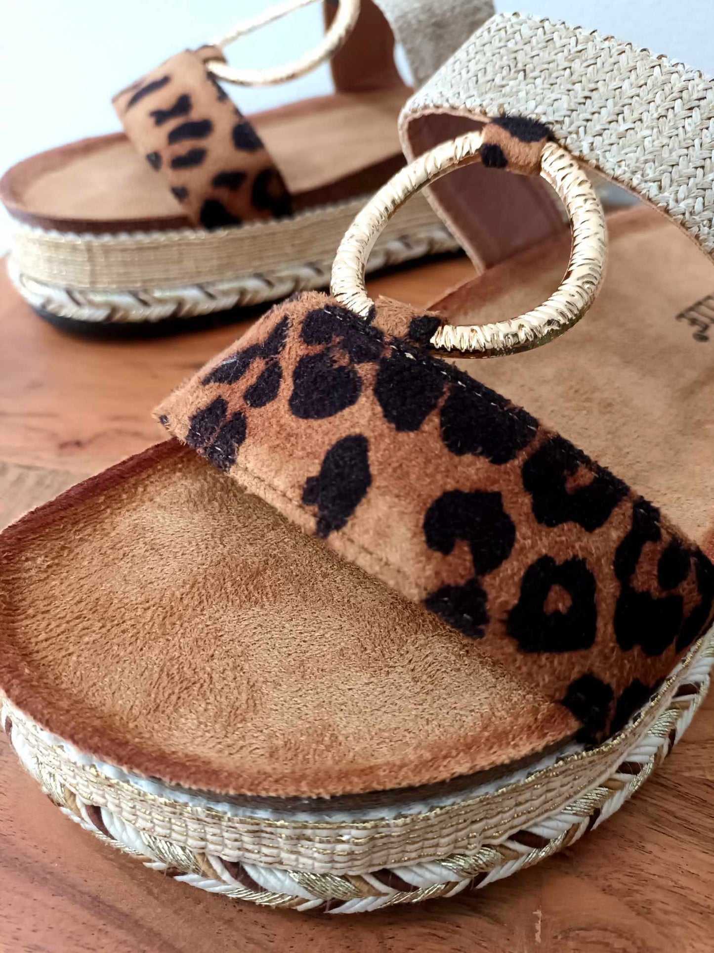 THE 'LEONA' LEOPARD DETAIL GOLD RING EMBELLISHED PLATFORM SLIDER