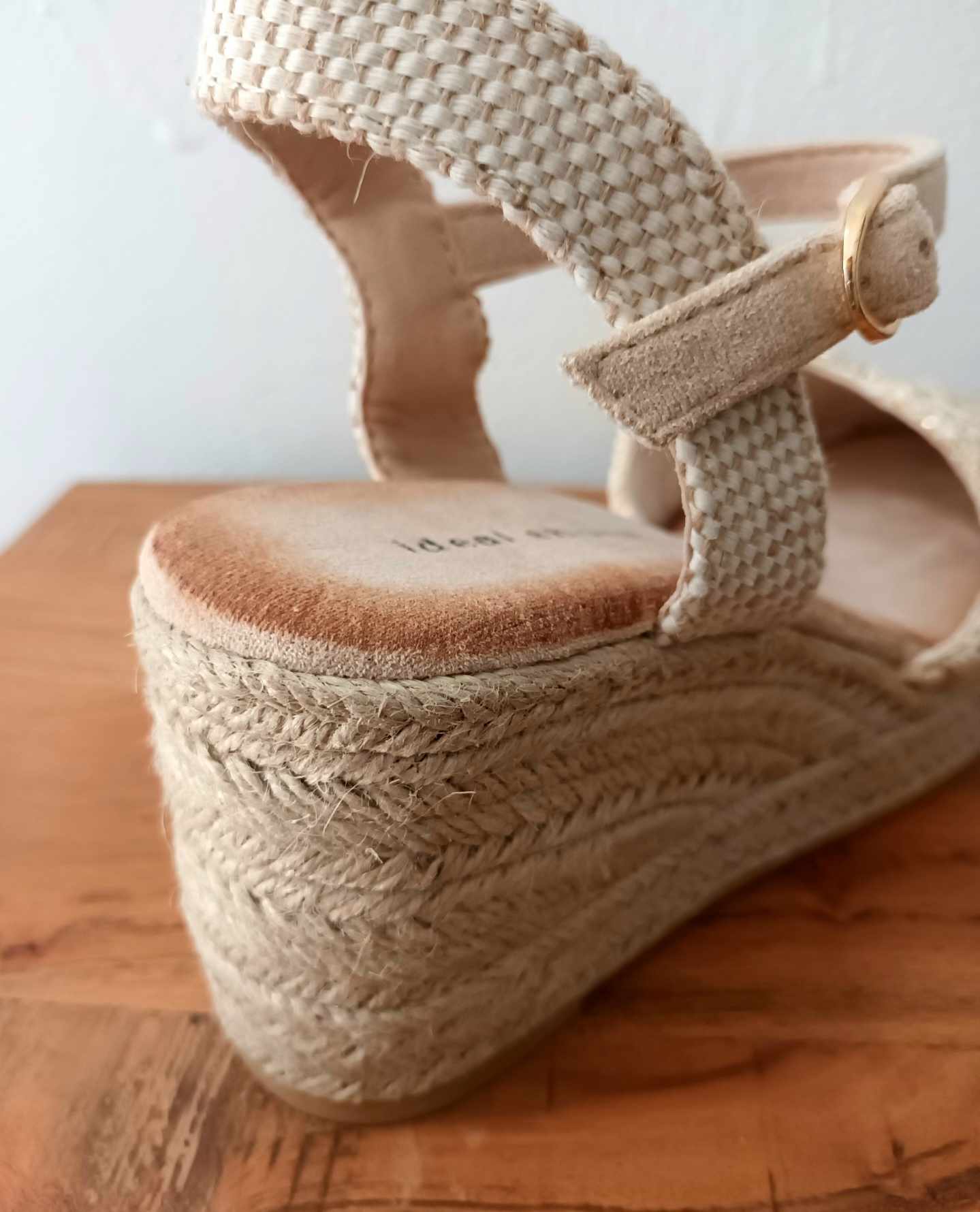 THE 'PALMA' TIMELESS AND CLASSIC SPANISH STYLE ANKLE STRAP WEDGE ESPADRILLE IN GOLD & BEIGE