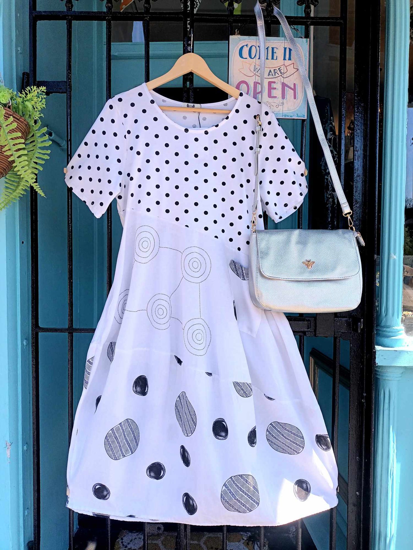 THE 'DOTTIE SPARKLE' POLKA DOT SPOT, SPARKLE DETAIL FABULOUSLY FLATTERING COCOON DRESS