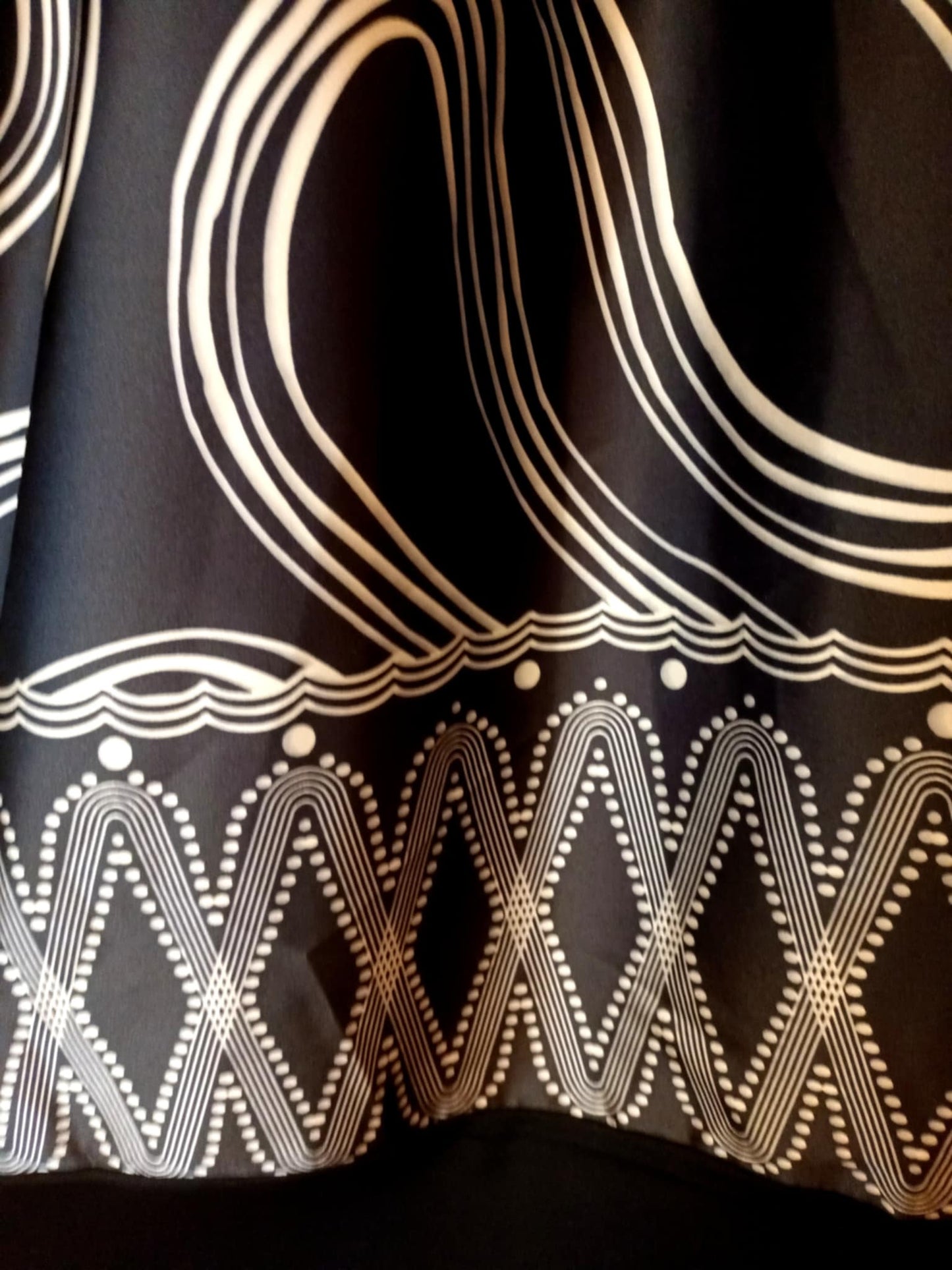 THE 'DECO' BEAUTIFULLY VERSATILE ART DECO PRINT COCOON DRESS WITH POCKETS