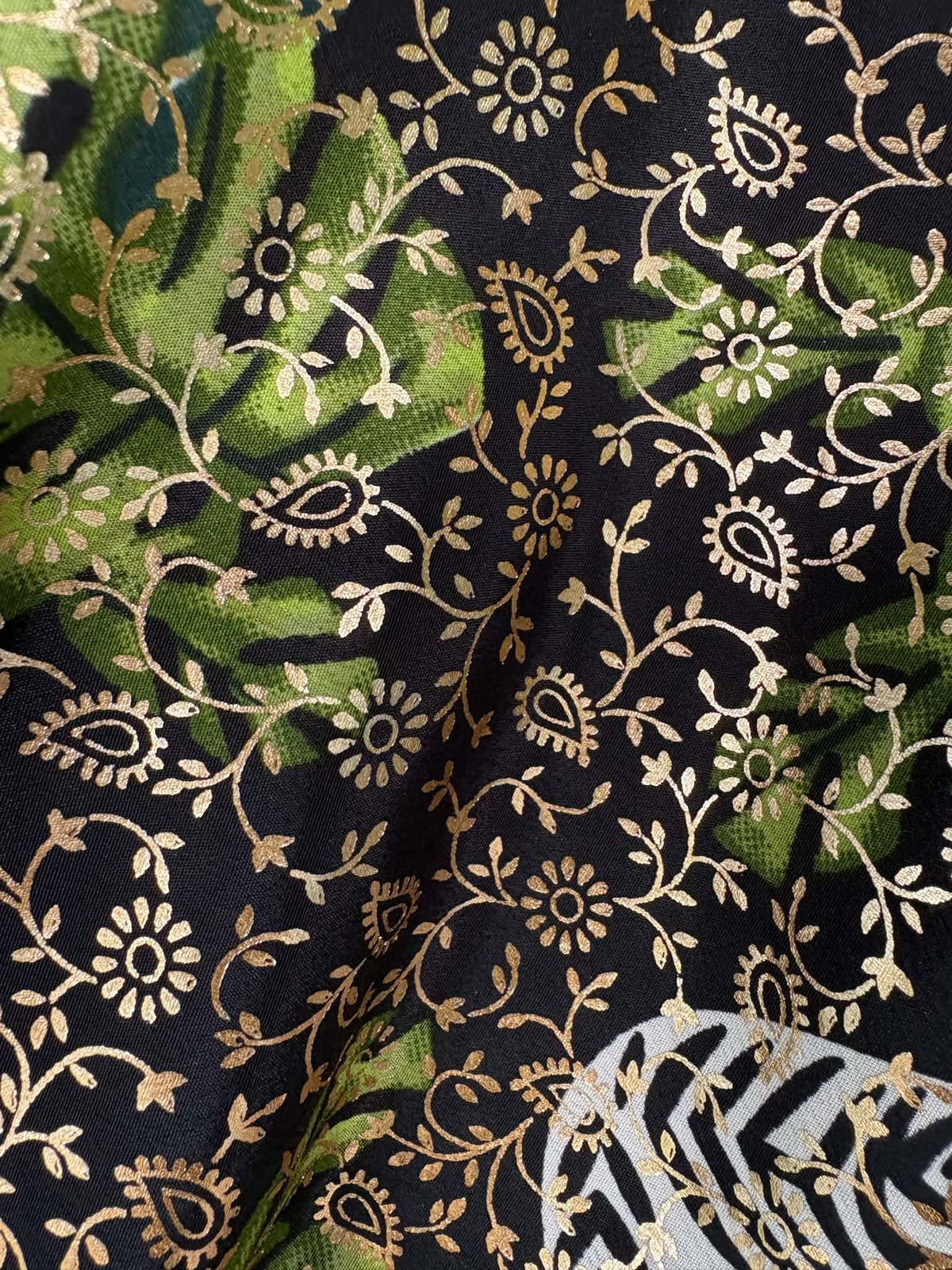 THE 'BOHEMIAN QUEEN' BREATHTAKING RICH GREEN AND GOLD FRILL DETAIL DRESS
