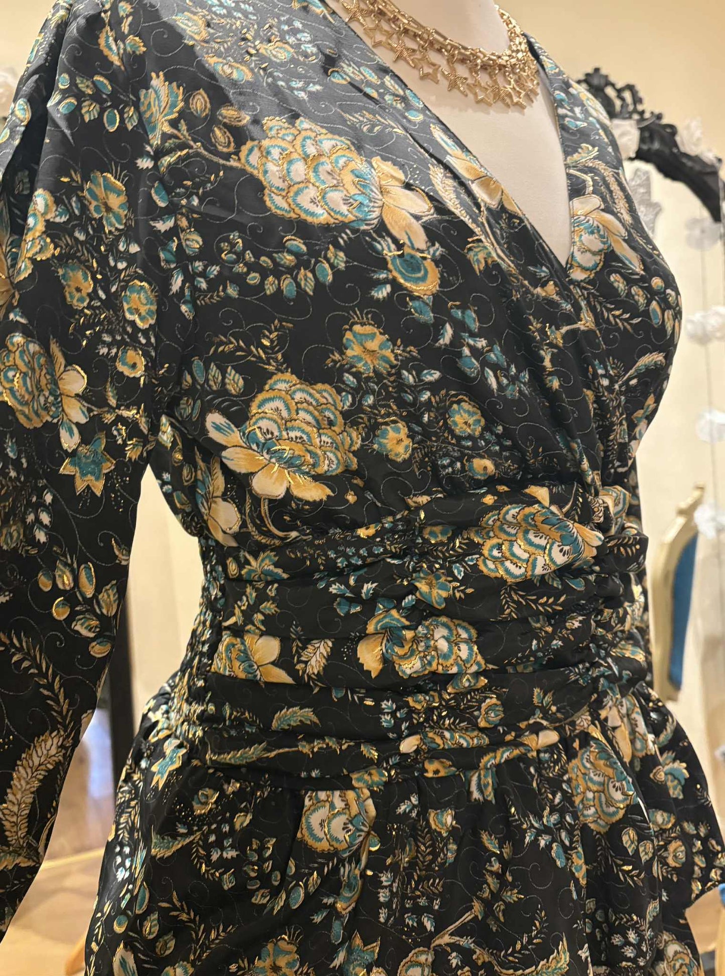 THE 'CLARABELLE' BEAUTIFULLY FLATTERING HOURGLASS DRESS IN A RICH FLORAL PRINT FROM OUR EXCLUSIVE SPANISH COLLECTION