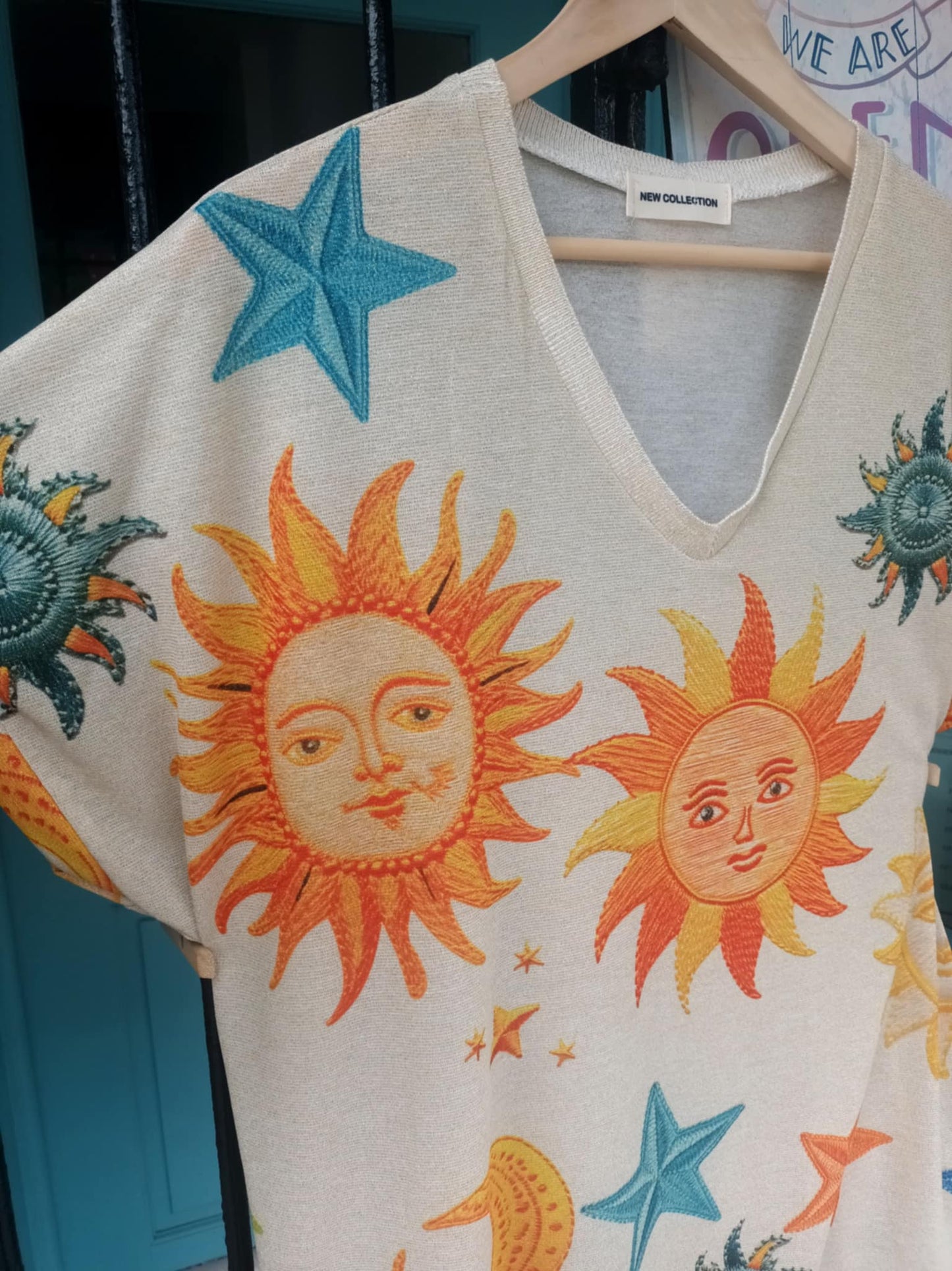 THE CELESTIAL SHIMMER' LIGHTWEIGHT CELESTIAL PRINT TOP WITH A SUBTLE GOLD SHIMMER