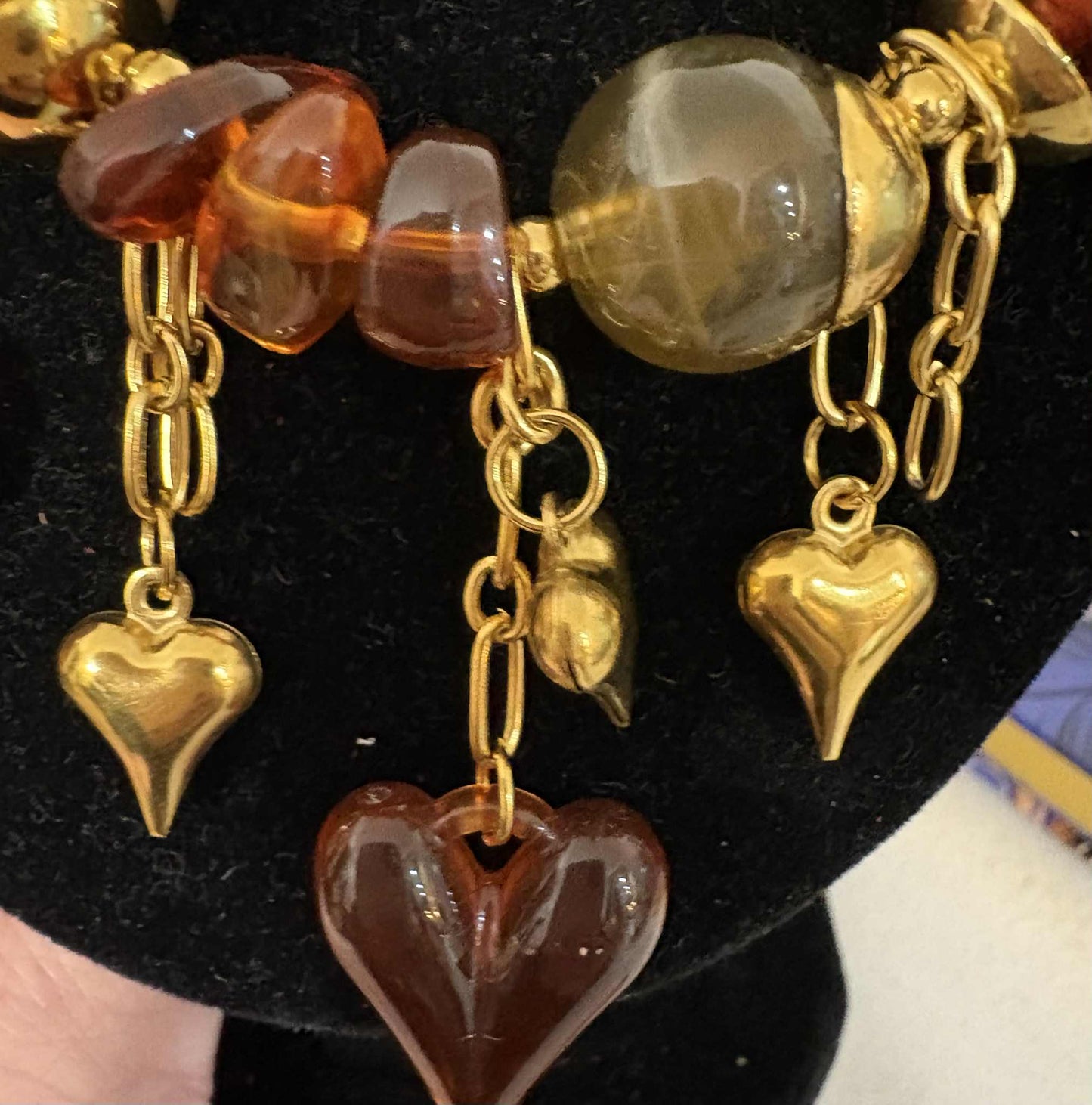 THE 'OPHELIA' STUNNING AMBER AND SPICE COLOURED DANGLING HEARTS NECKLACE