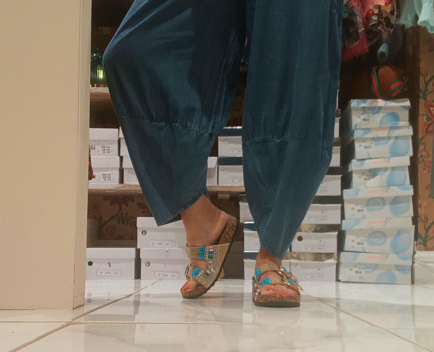THE 'URBAN CHIC' LIGHTWEIGHT DENIM COCOON PANTS WITH OVERSIZED FRONT POCKETS