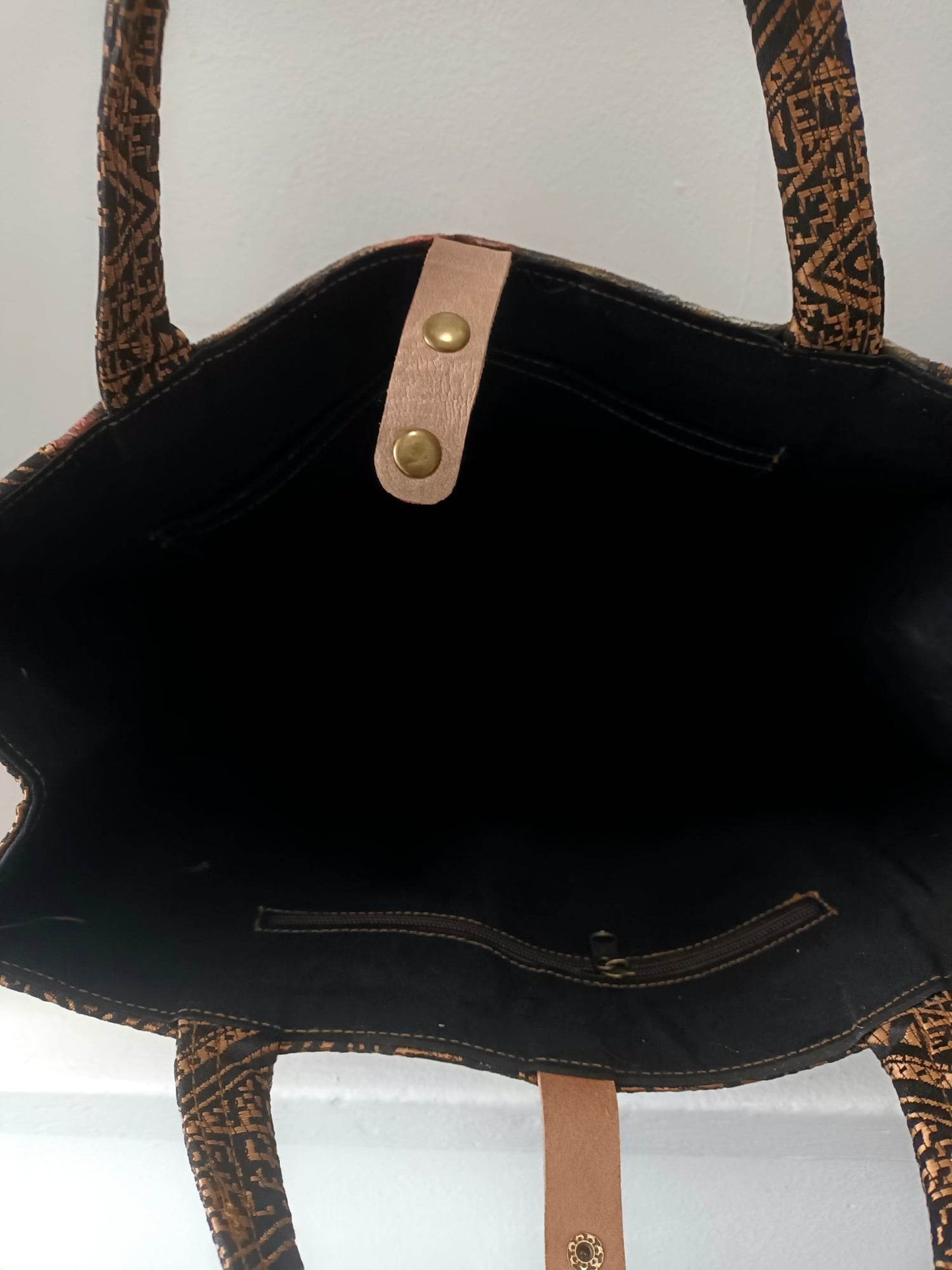 'TAPESTRY FRIDA' MARRAKECH COLLECTION TOTE STYLE BAG. HANDMADE & FULLY LINED WITH LEATHER STRAP