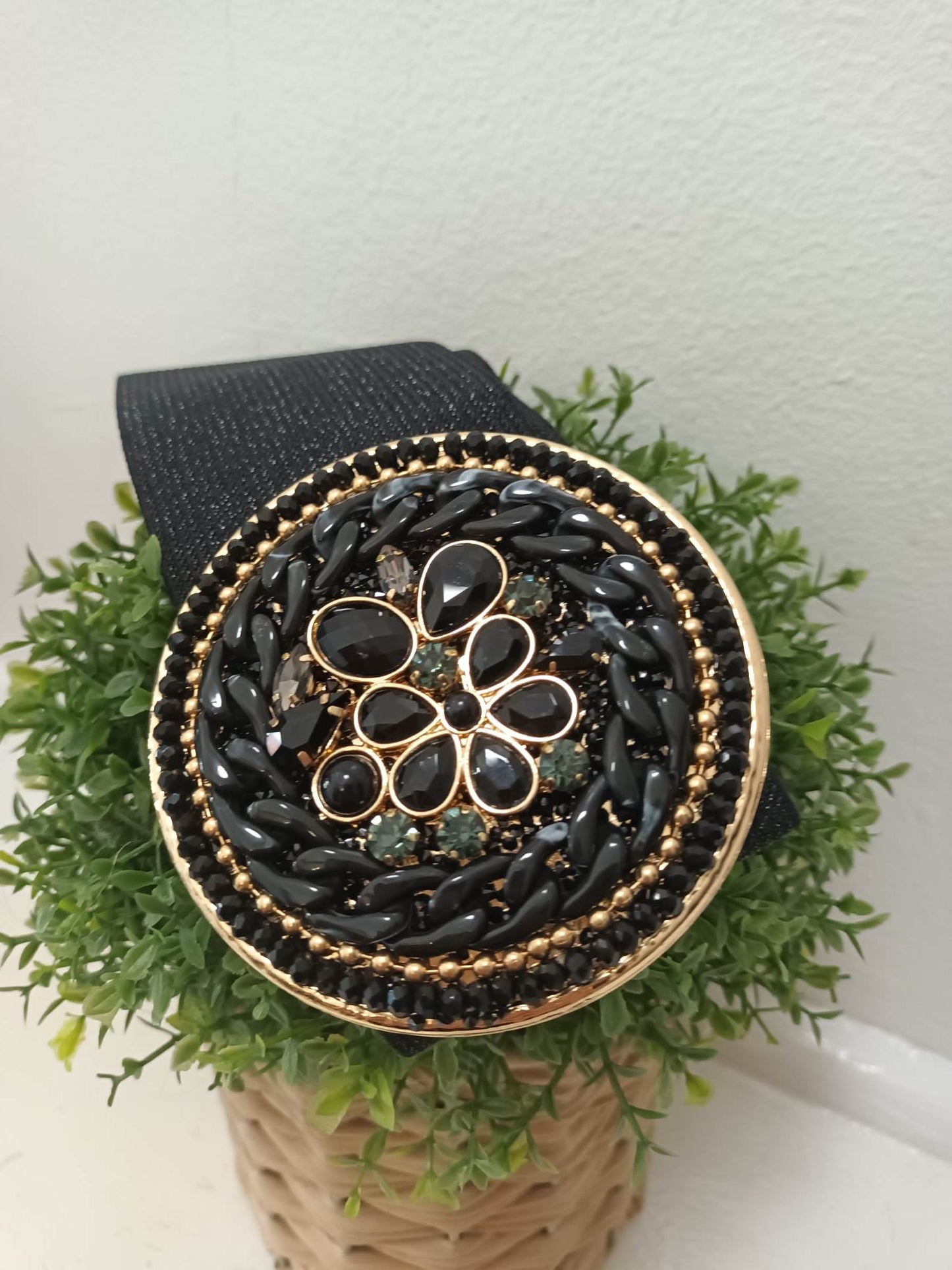 'DROP A DRESS SIZE' STRETCH BEJEWELLED BELT IN BLACK