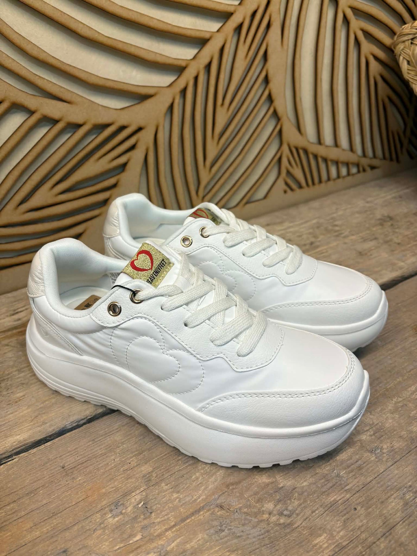 THE 'KARMA' ULTRA LIGHTWEIGHT SUPER COMFORT CLASSIC PLATFORM TRAINER WITH CUTE STITCH HEART DETAIL