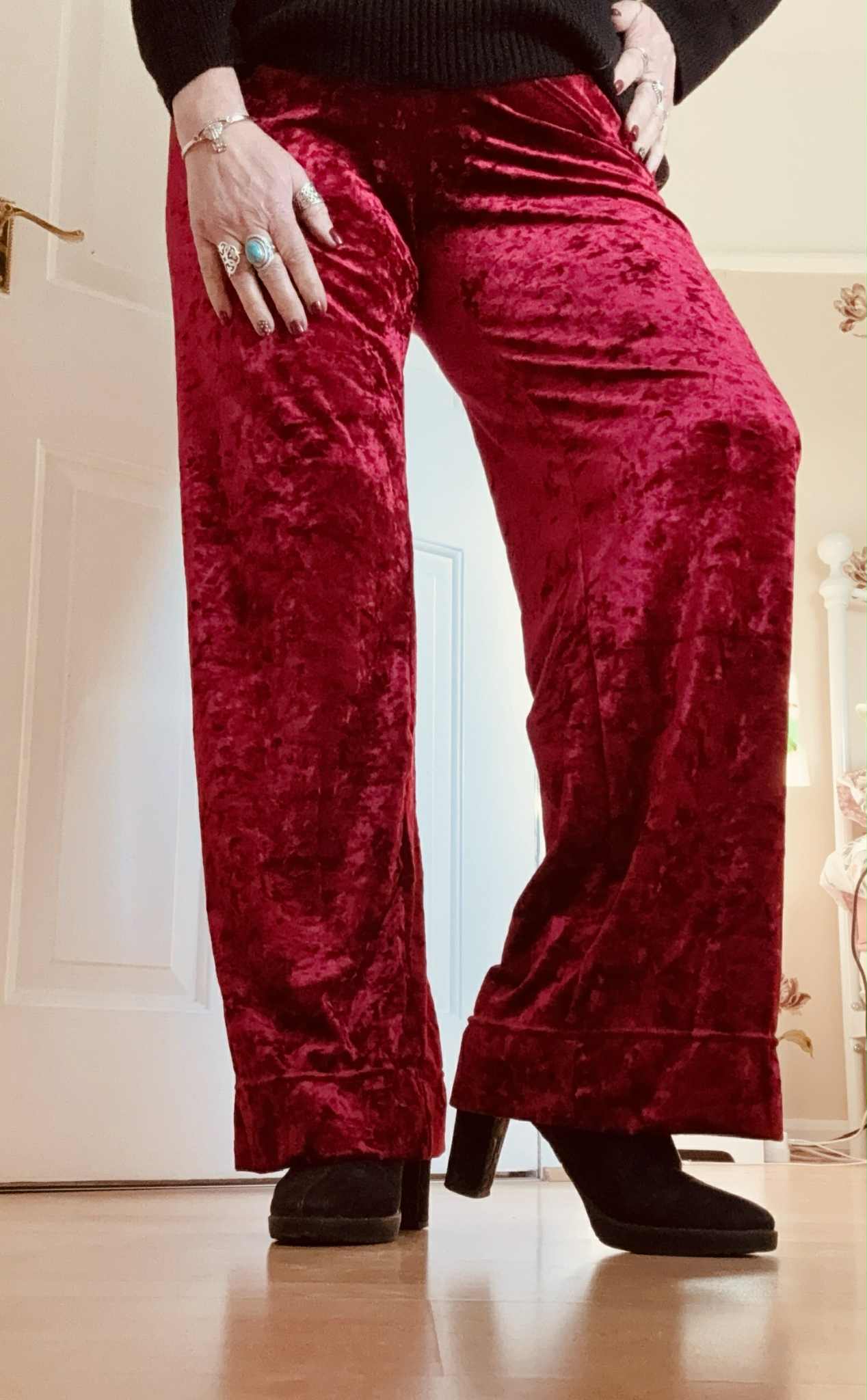 THE 'RITA ROCK CHICK' FABULOUS CRUSHED VELVET FIGURE SCULPTING FLARED BOOT CUT STRETCH TROUSERS BOTTLE GREEN OR CHERRY