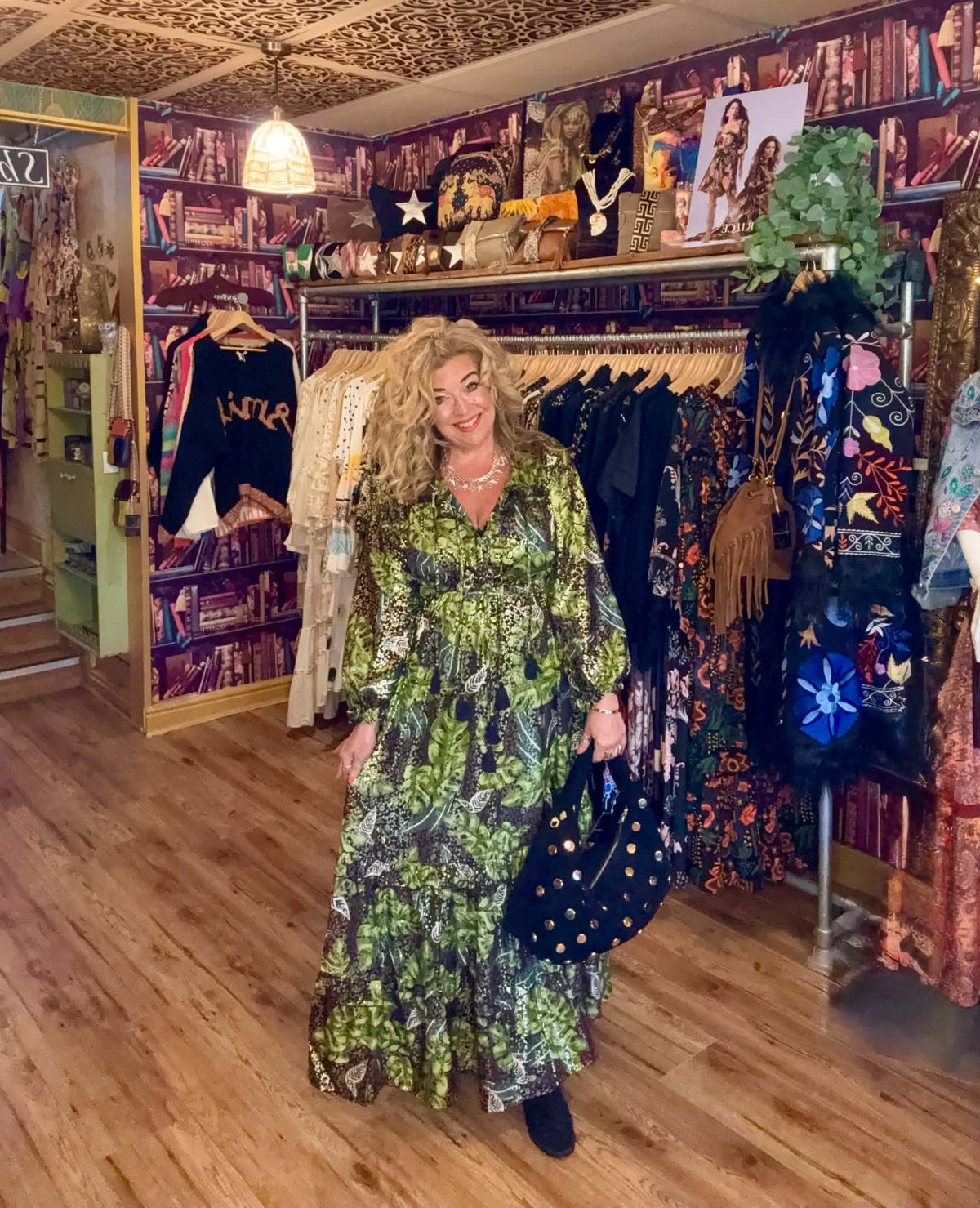 THE 'BOHEMIAN QUEEN' BREATHTAKING RICH GREEN AND GOLD FRILL DETAIL DRESS