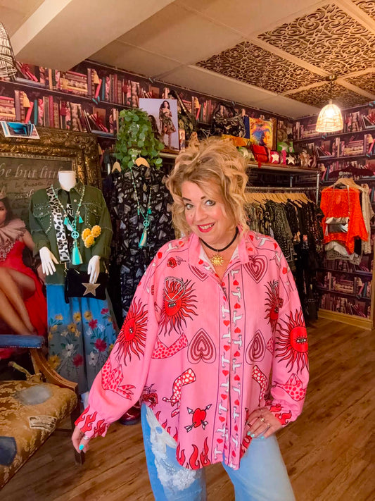 THE 'MYSTIC LOVE' CANDY PINK HEARTS & CELESTIAL SUN PRINT STATEMENT OVERSIZED SHIRT