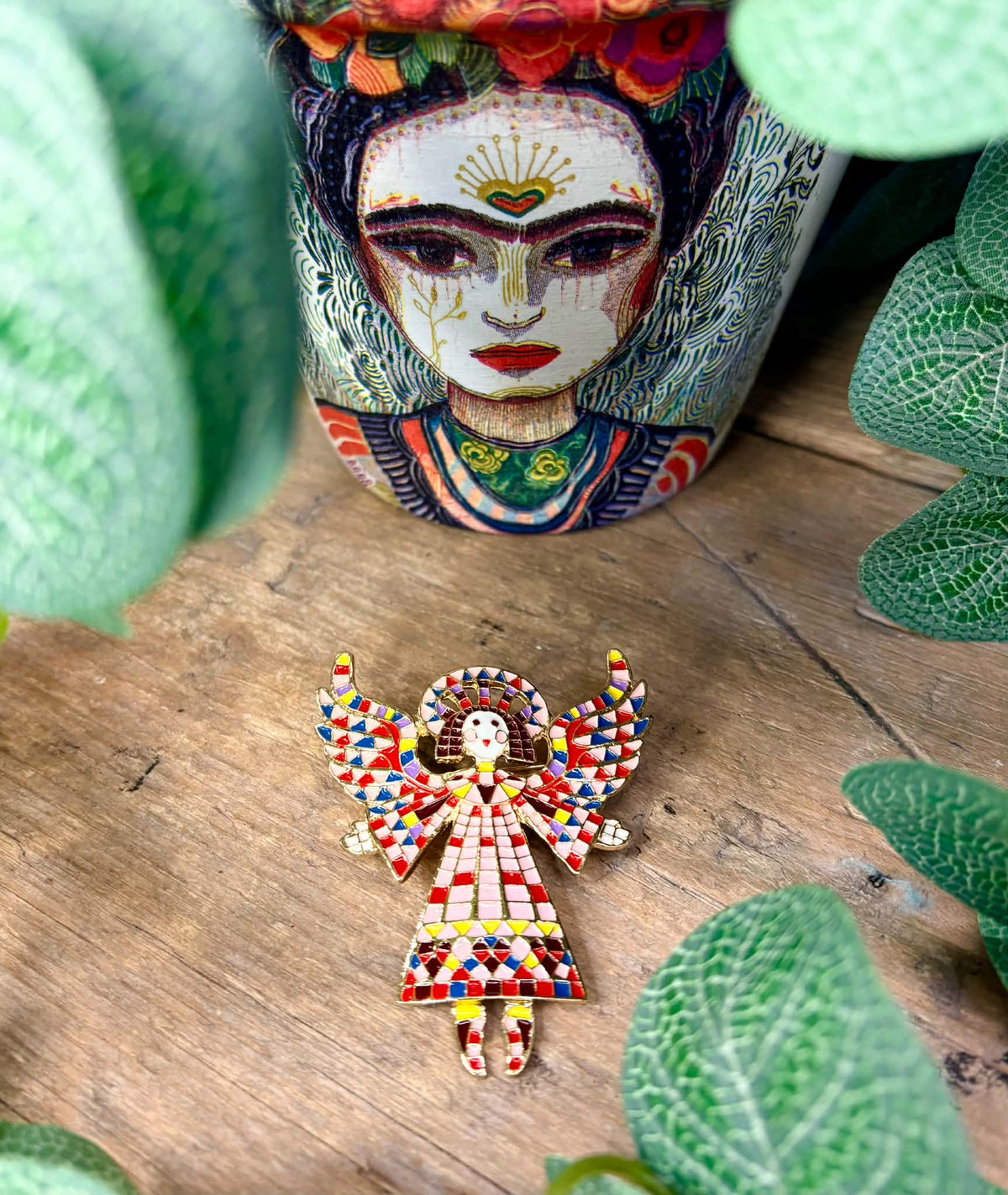 THE 'MEXICAN ANGEL' PRETTY MOSAIC EFFECT ENAMEL BROOCH