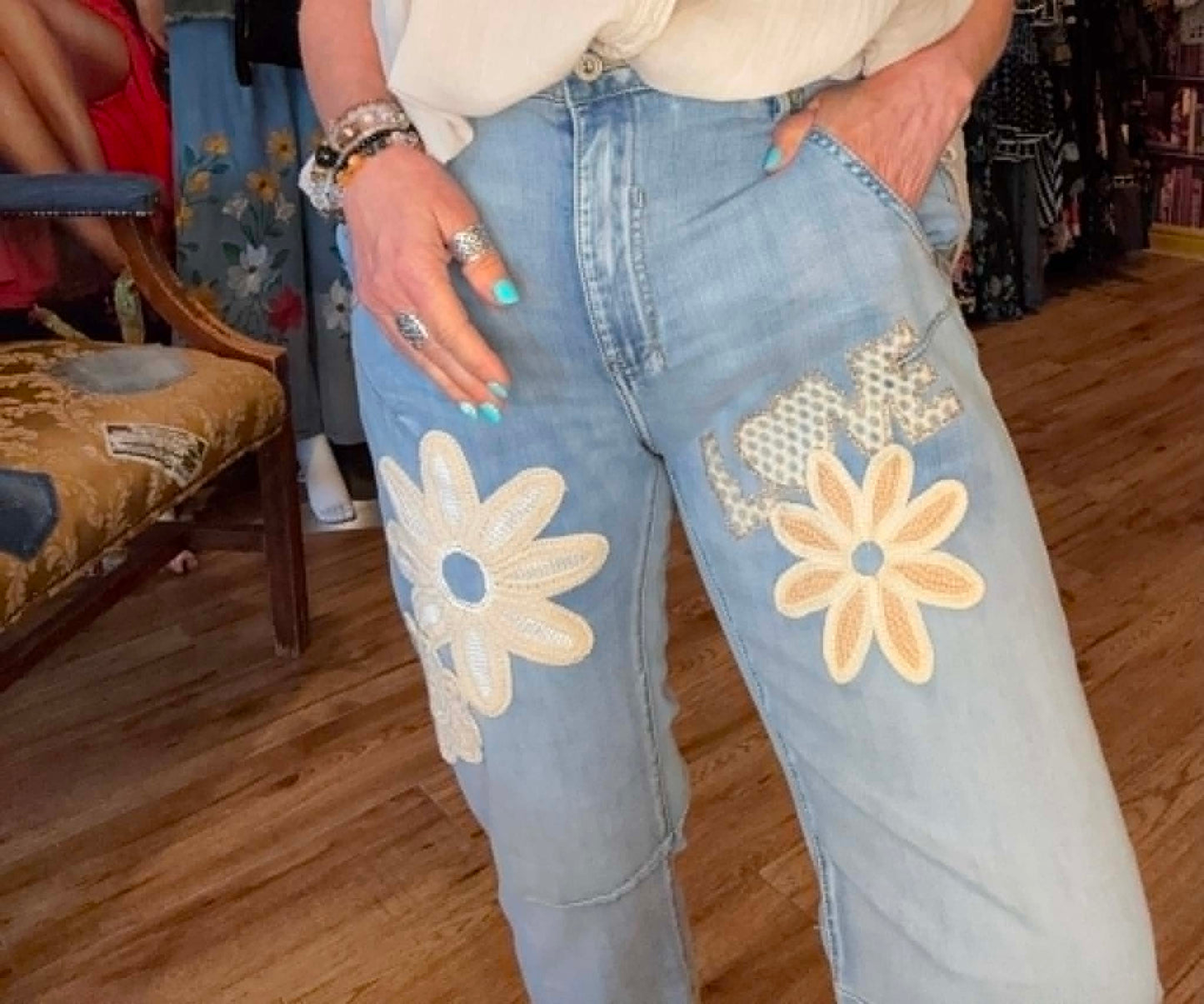 THE 'LOVE AND DAISIES' VINTAGE STYLE SUPERSOFT STRETCH CHAMBRAY JEANS WITH APPLIQUE DETAIL