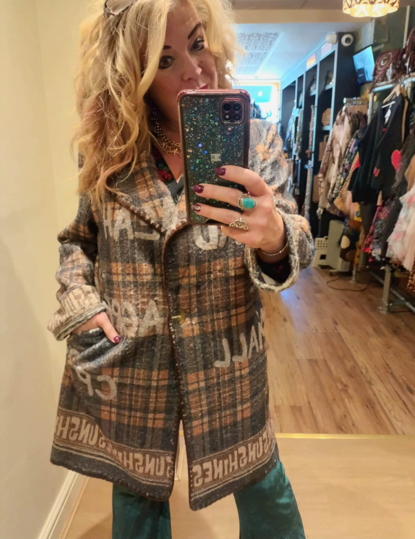 THE 'URBAN GRAFFITI' BEAUTIFUL TARTAN STATEMENT BLANKET COAT WITH STRIKING BACK DETAIL