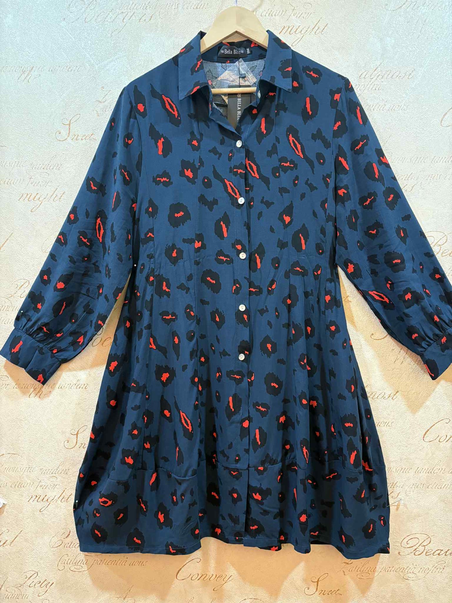 THE 'ZIGGY' LEOPARD POP PRINT FABULOUSLY FLATTERING SHIRT DRESS WITH CUTE POCKETS