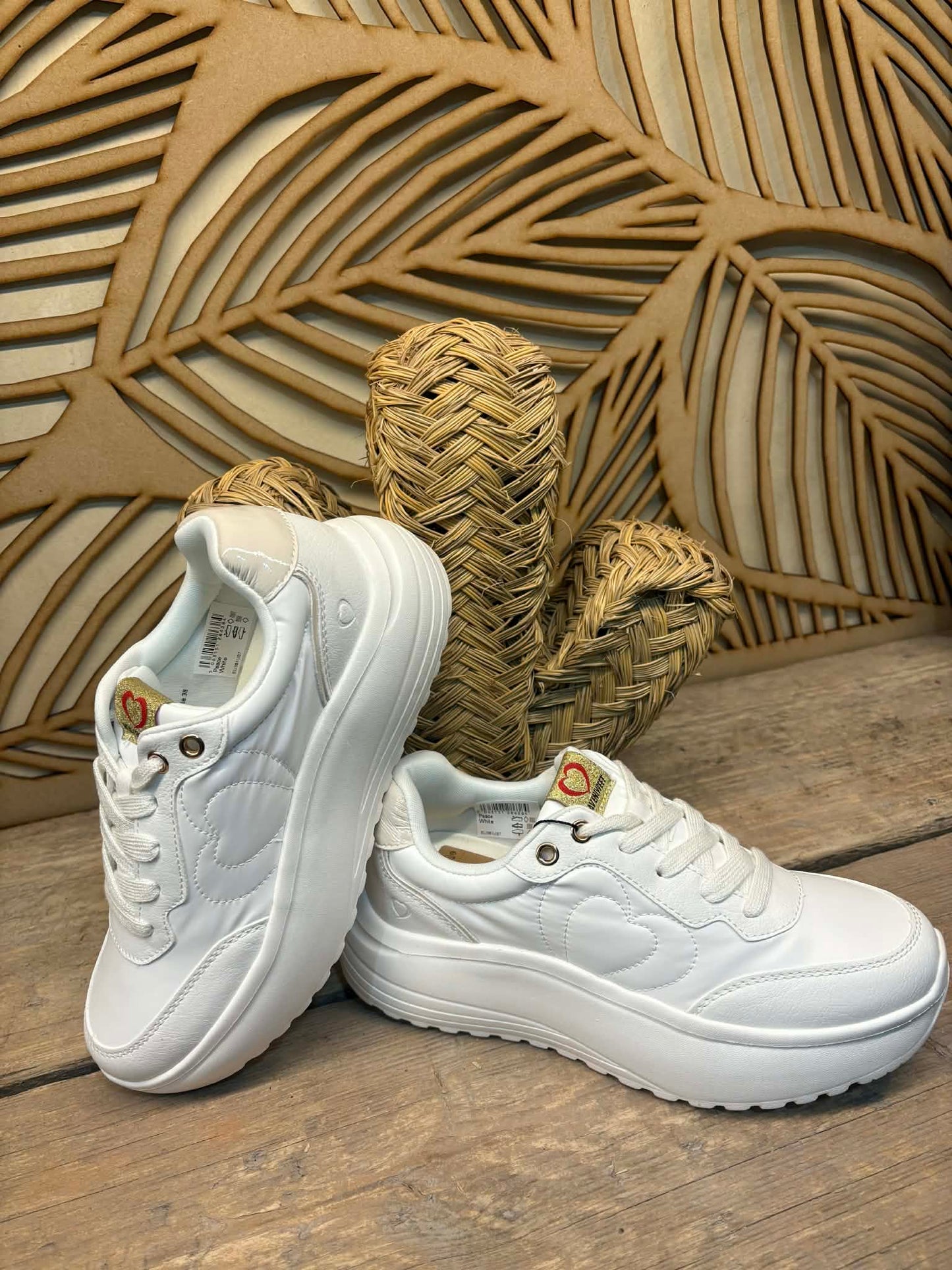 THE 'KARMA' ULTRA LIGHTWEIGHT SUPER COMFORT CLASSIC PLATFORM TRAINER WITH CUTE STITCH HEART DETAIL