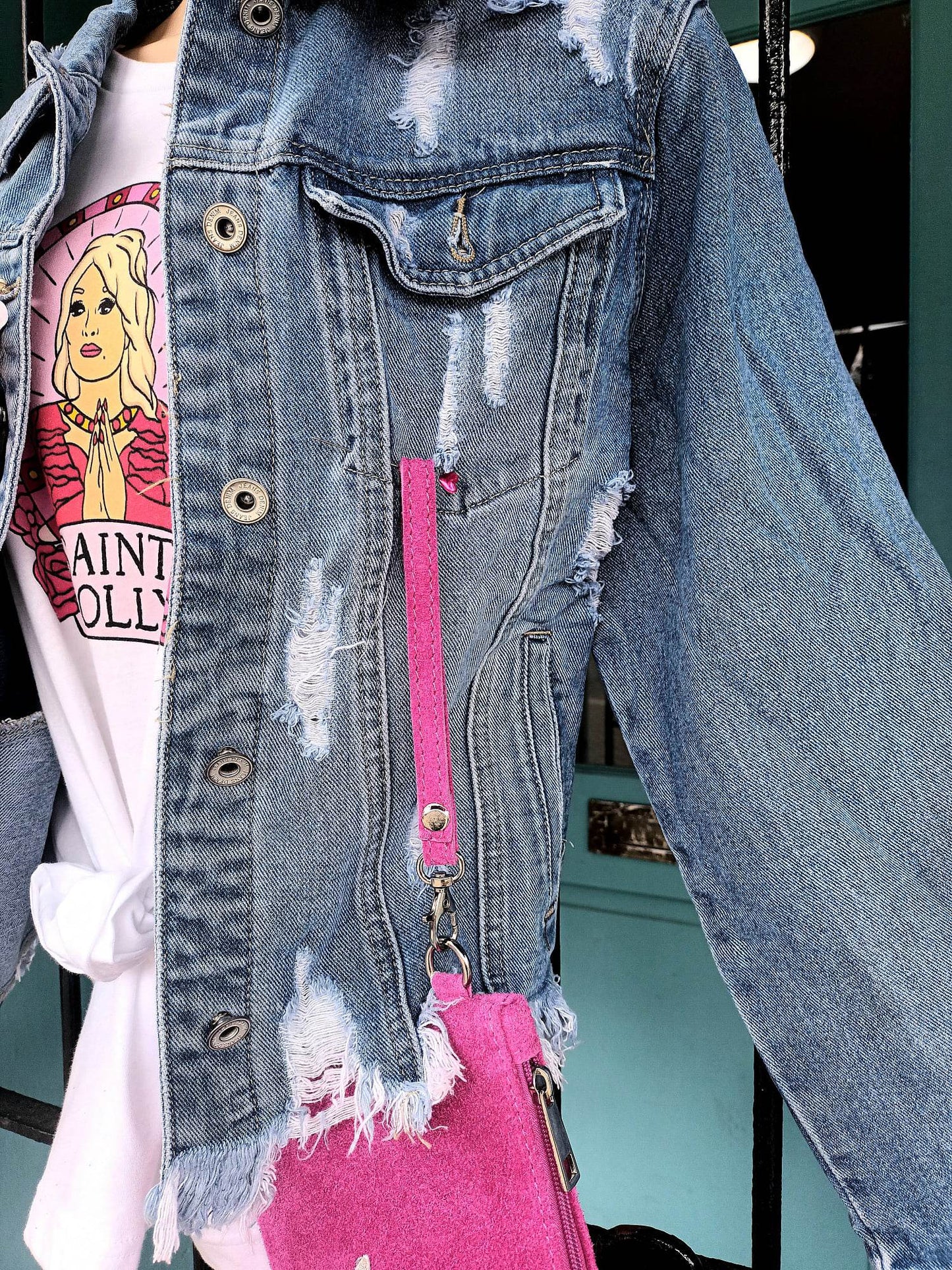 'PATTI' DISTRESSED VINTAGE STYLE ROCK CHICK STYLE FRAYED DISTRESSED DENIM JACKET