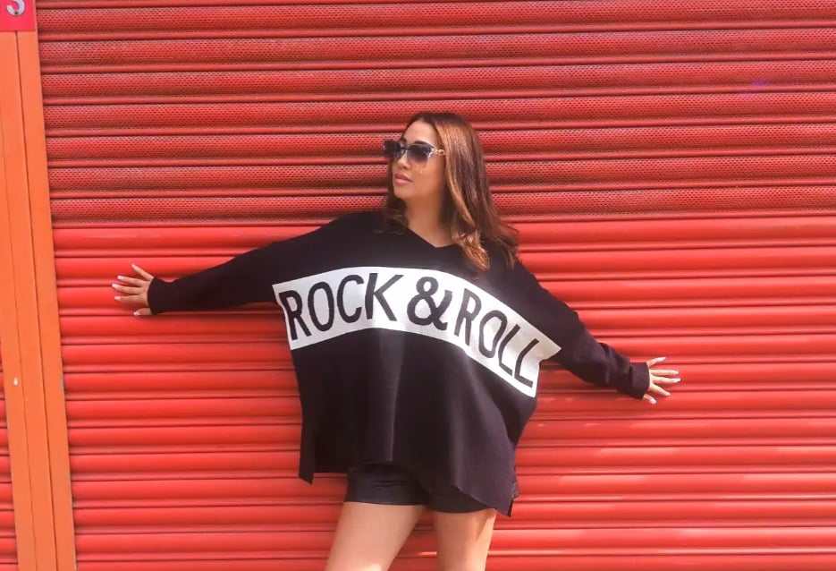 'ROXANNE' FUNKY ROCK AND ROLL MOTIF OVERSIZED JUMPER IN BLACK & PALE GOLD