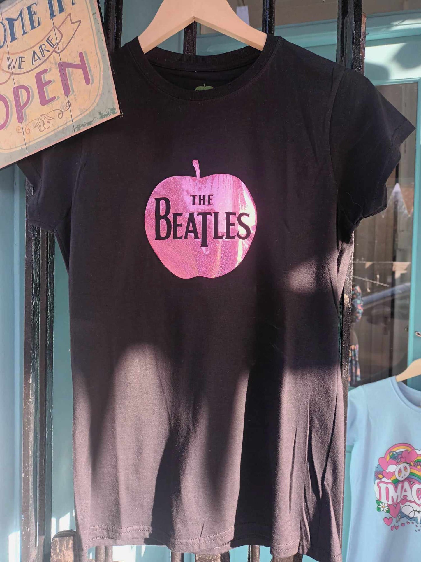 'ROCK STAR RANGE' FEMALE FIT TSHIRT WITH BEATLES SHINY APPLE LOGO IN HOT PINK