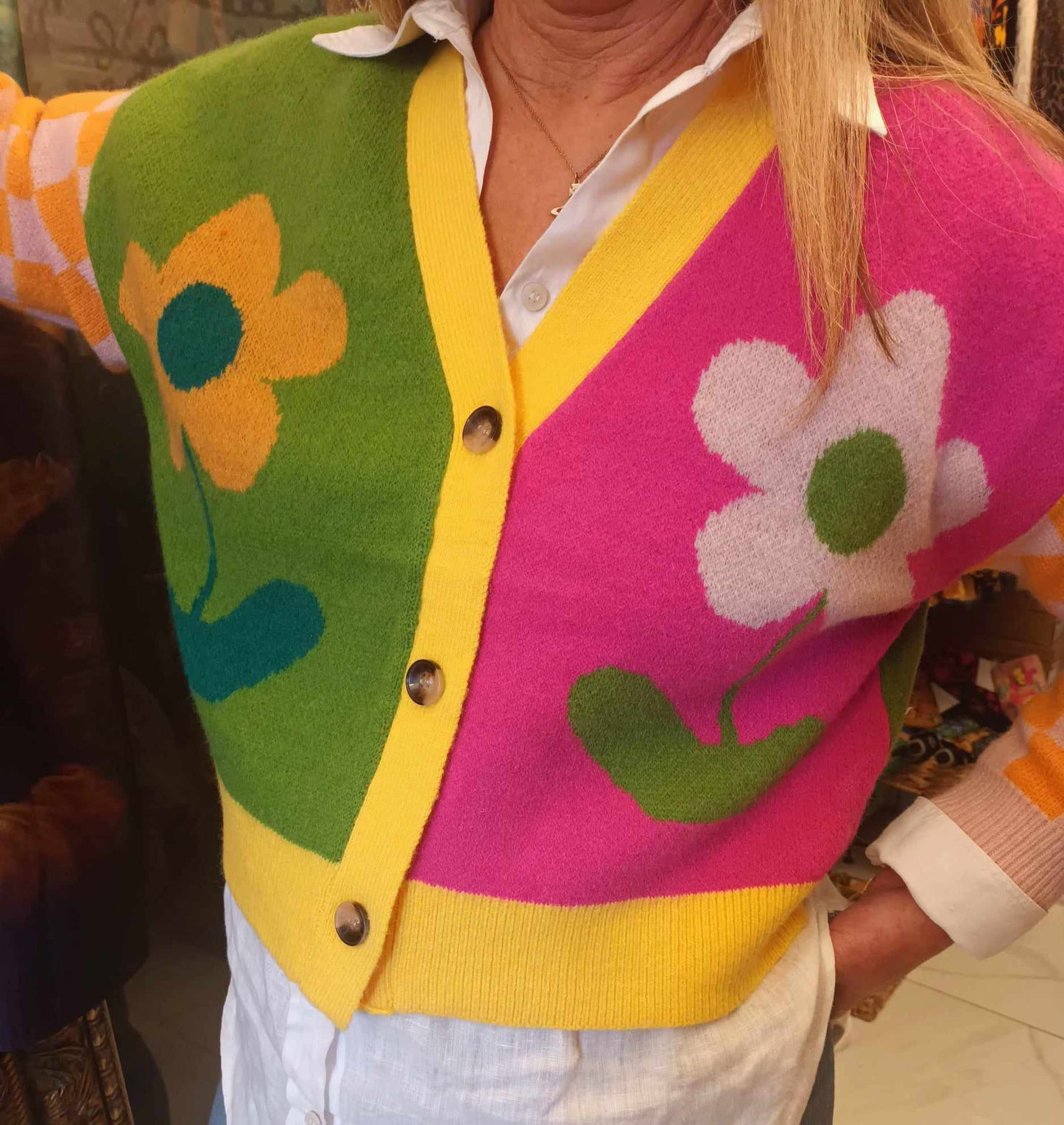 'MERILEE' BRIGHT & BEAUTIFUL RAINBOW COLOURS RETRO DAISY AND CHECK BUTTON FRONT CARDIGAN