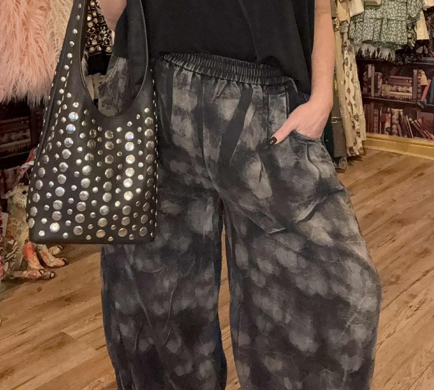 THE 'CHELSEA' BEAUTIFUL CHARCOAL GREY DISTRESSED PRINT BARRELL LEG TROUSERS WITH SLOUCH POCKETS