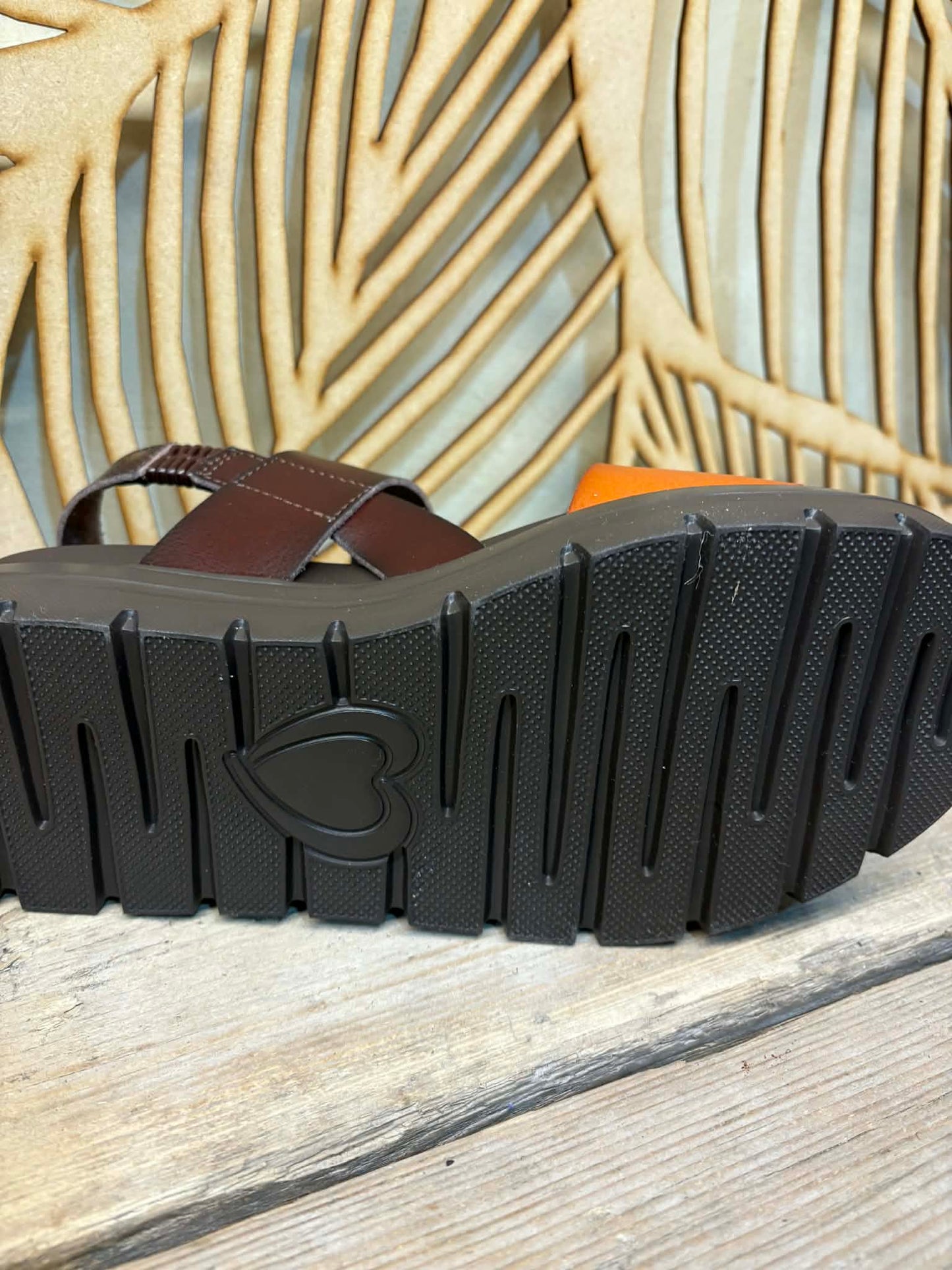 THE 'ROMA' TAN AND CHOCOLATE MODERN URBAN CHUNKY BUCKLE DETAIL SANDAL