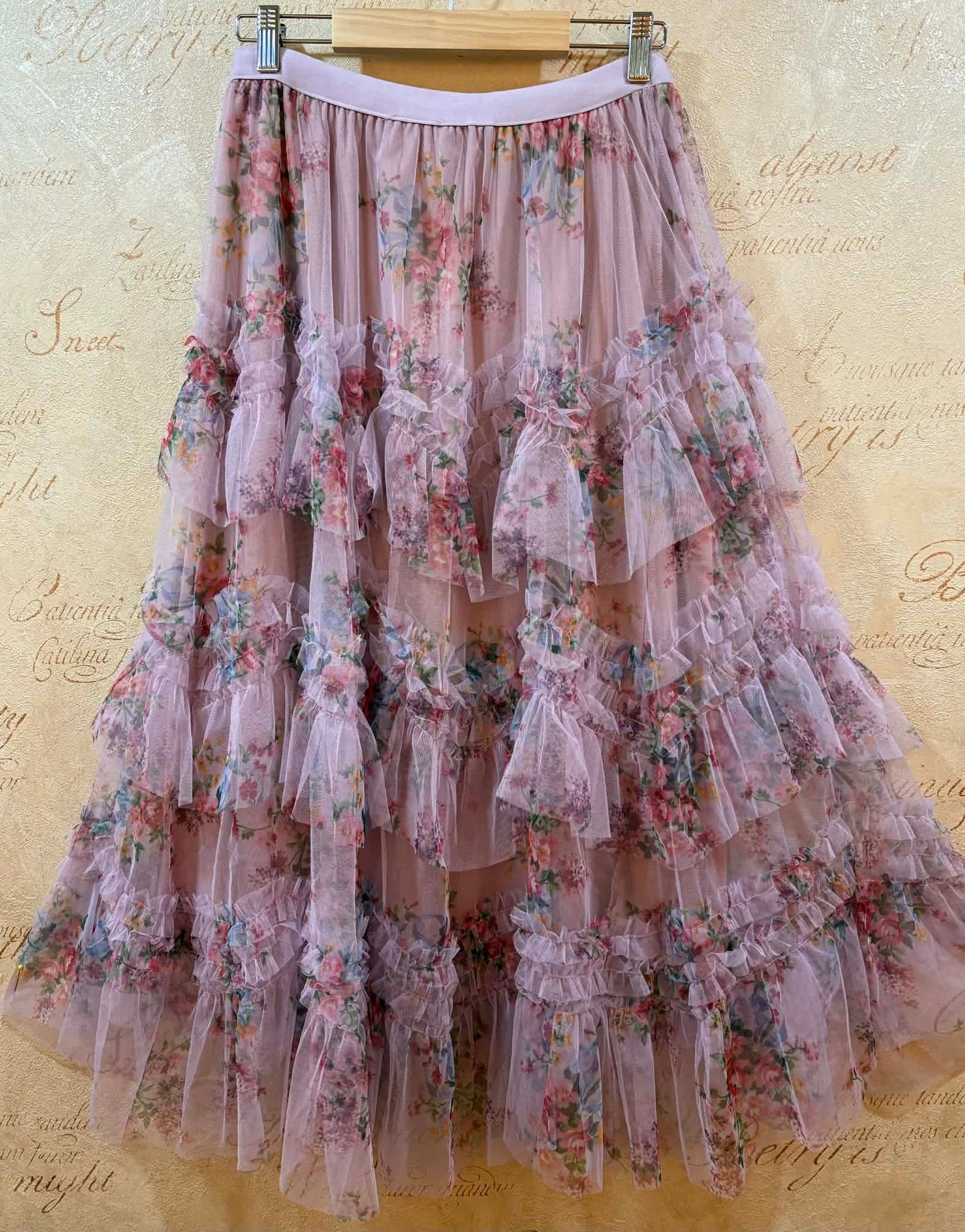 THE 'GYPSY ROSEBUD' STUNNING FLORAL RUFFLE DETAIL FLIPPY TULLE SKIRT IN SUGAR PINK