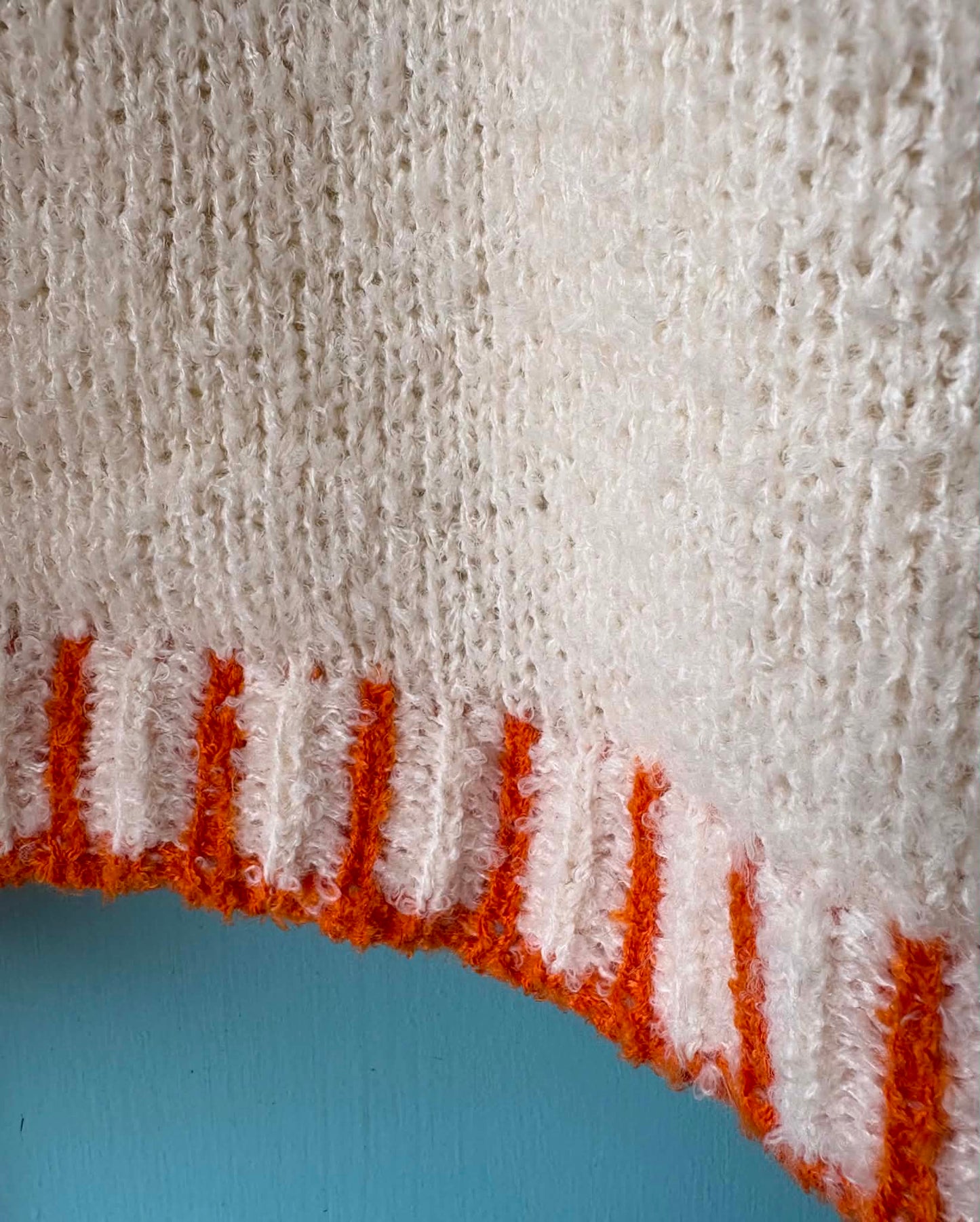 THE 'SUPERSTAR' FABULOUSLY SOFT STAR DETAIL OVERSIZED SNUGGLE JUMPER IN CREAM AND ORANGE