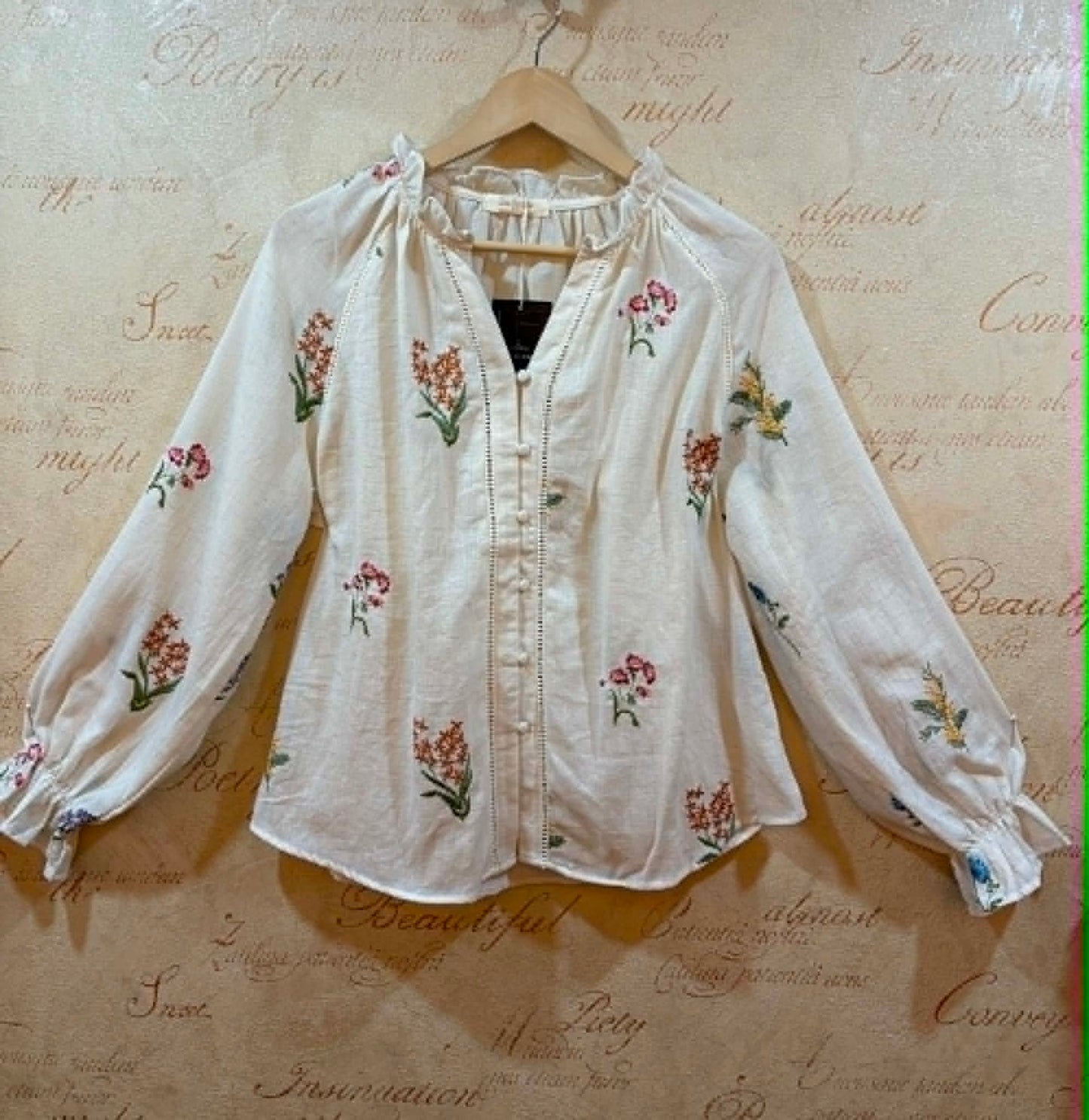 THE 'HERITAGE' BEAUTIFUL LINEN BLEND DELICATELY EMBROIDERED BLOUSE WITH LACE DETAIL