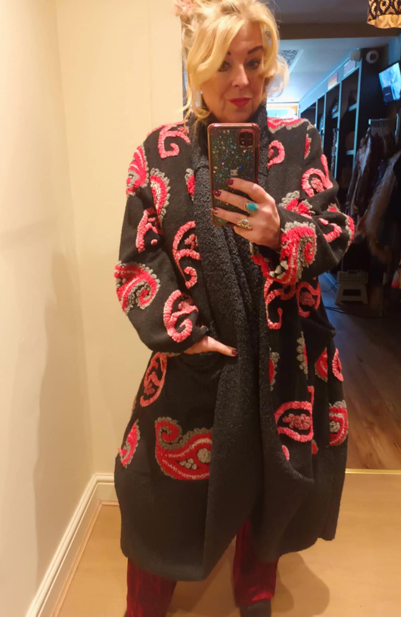THE 'PERFECTLY PAISLEY' BEAUTIFUL EDGE TO EDGE BOUCLE COCOON COAT IN A STUNNING PAISLEY DESIGN