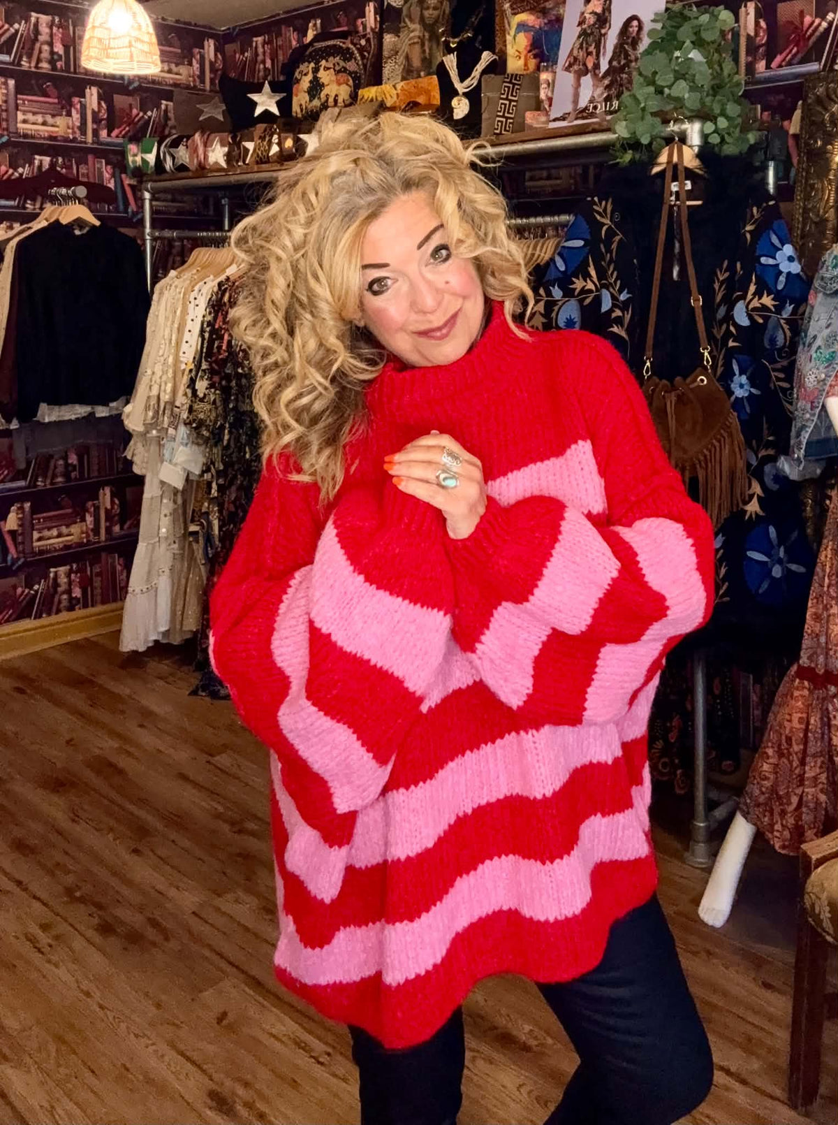 THE 'KOZY DAZE' BRIGHT AND BEAUTIFUL BOLD RED AND PINK STRIPED SUPERSOFT OVERSIZED SNUGGLE JUMPER