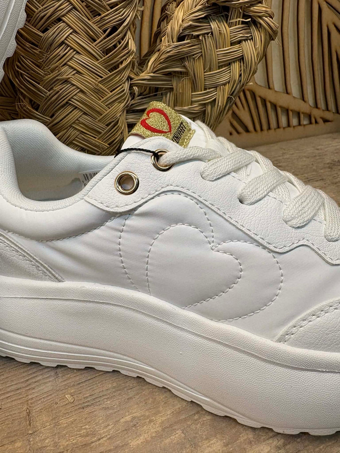 THE 'KARMA' ULTRA LIGHTWEIGHT SUPER COMFORT CLASSIC PLATFORM TRAINER WITH CUTE STITCH HEART DETAIL