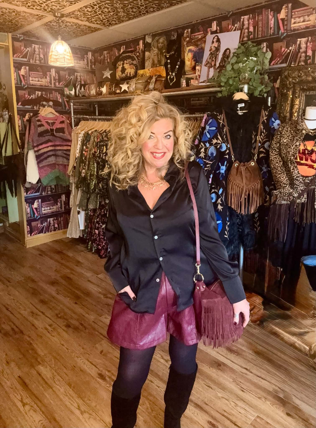 THE 'CLAUDIA' FABULOUSLY FLATTERING GENTLY TAILORED FAUX LEATHER SHORTS IN BLACK, TAN OR BURGUNDY