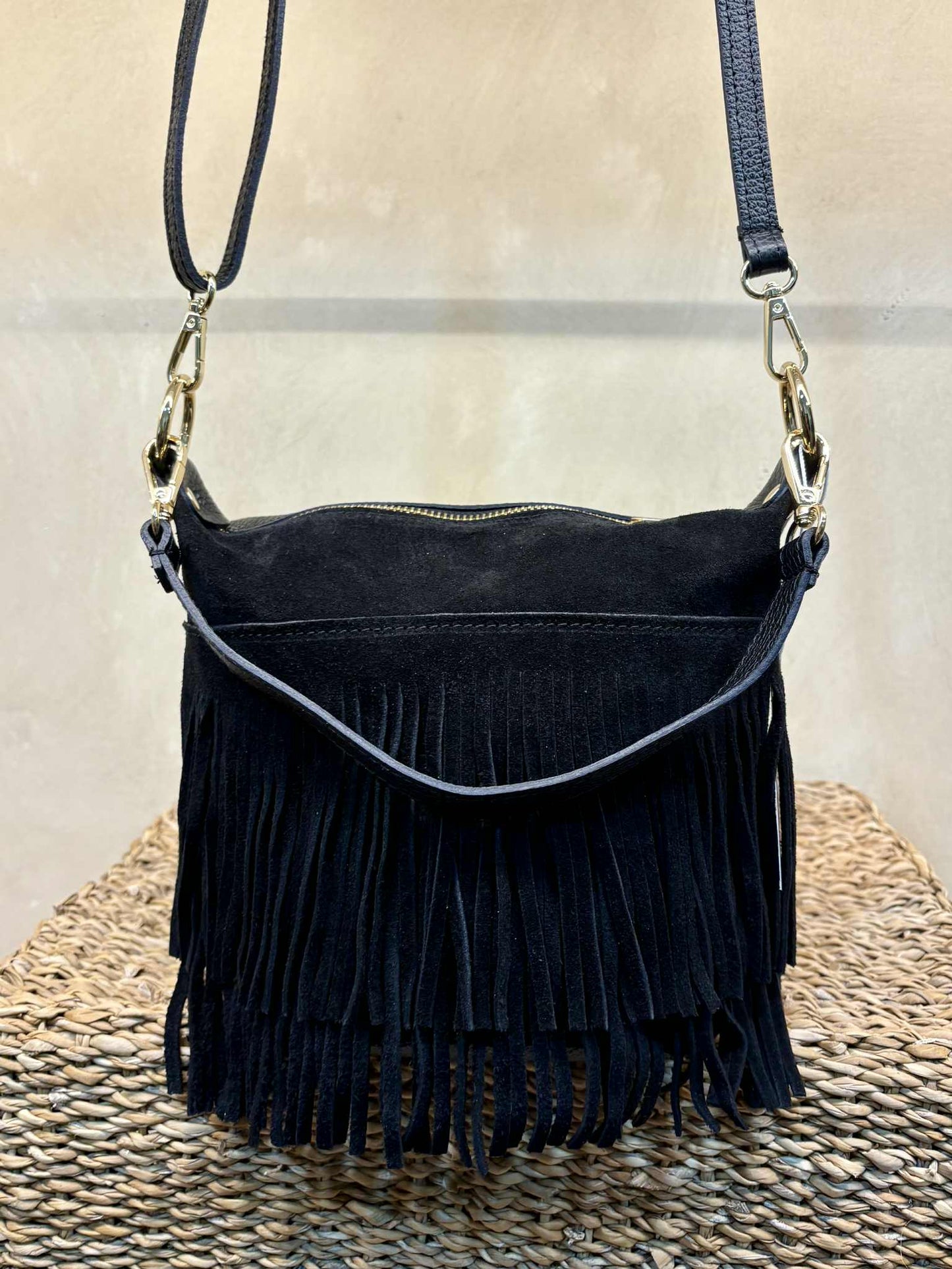 THE 'MILEY' STUNNING ITALIAN LEATHER FRINGED TWO WAY BAG WITH POCKETS