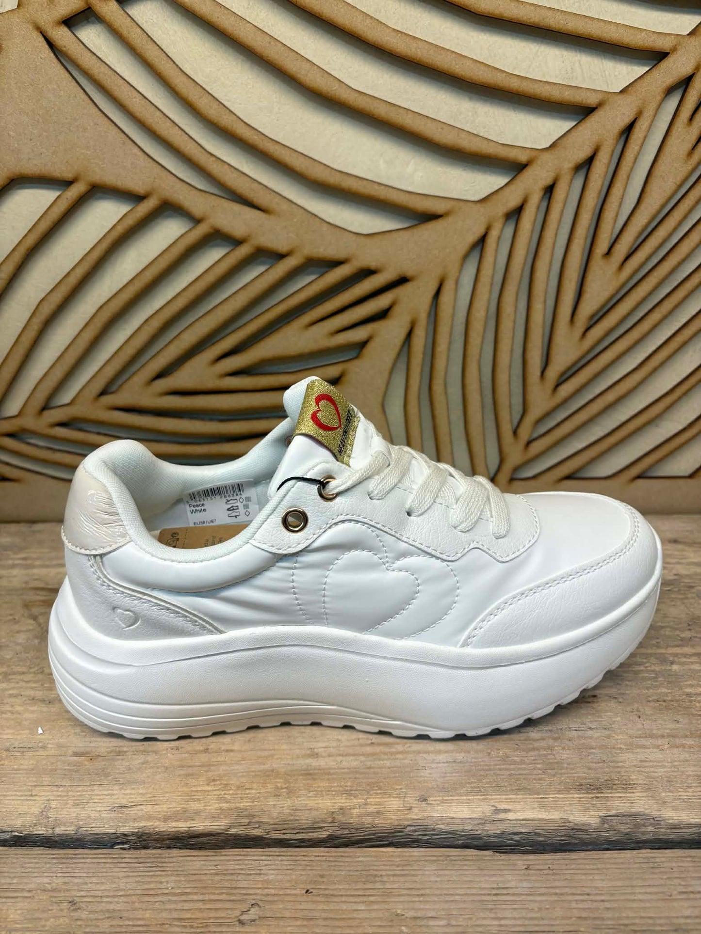 THE 'KARMA' ULTRA LIGHTWEIGHT SUPER COMFORT CLASSIC PLATFORM TRAINER WITH CUTE STITCH HEART DETAIL