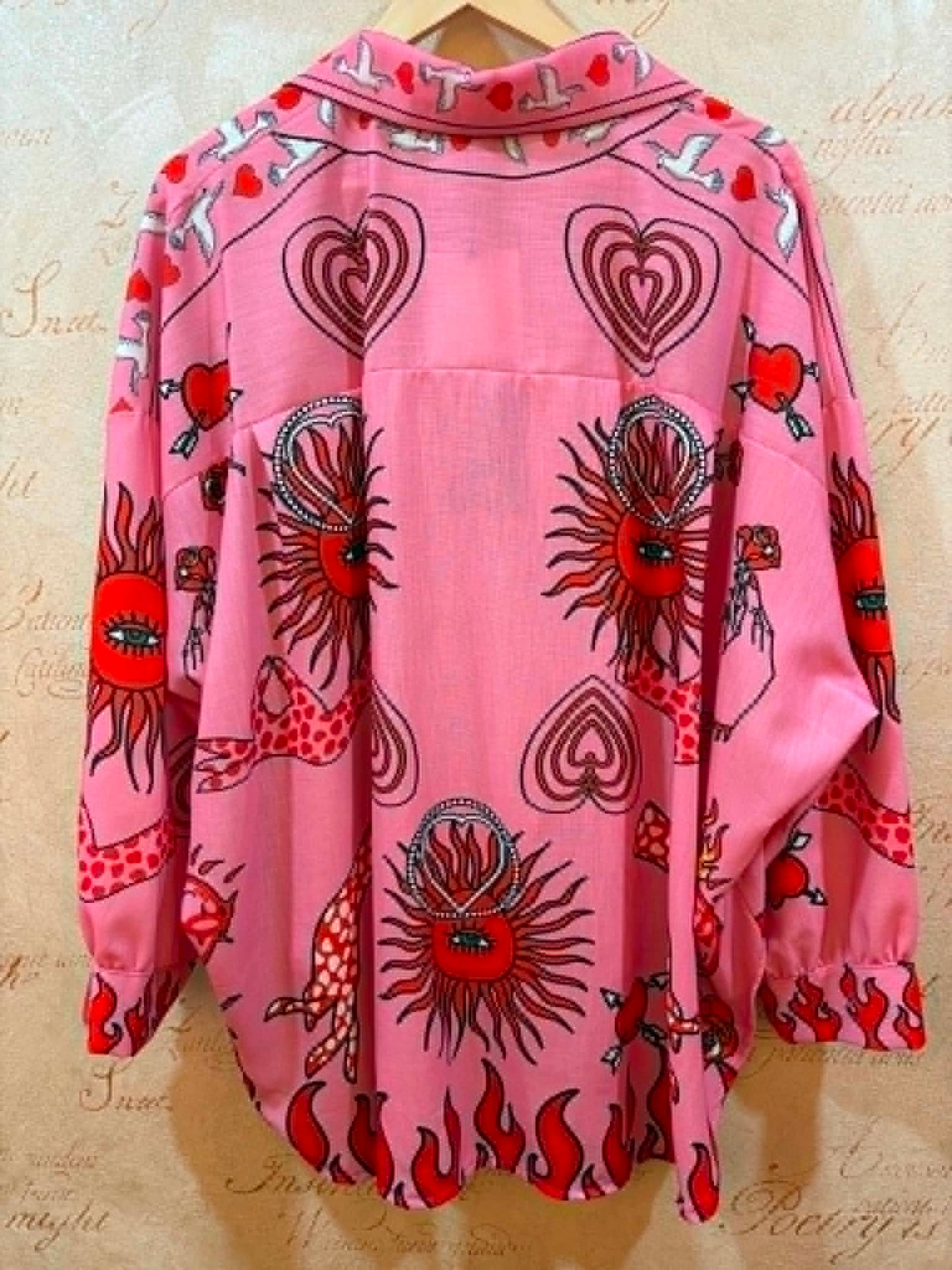 THE 'MYSTIC LOVE' CANDY PINK HEARTS & CELESTIAL SUN PRINT STATEMENT OVERSIZED SHIRT