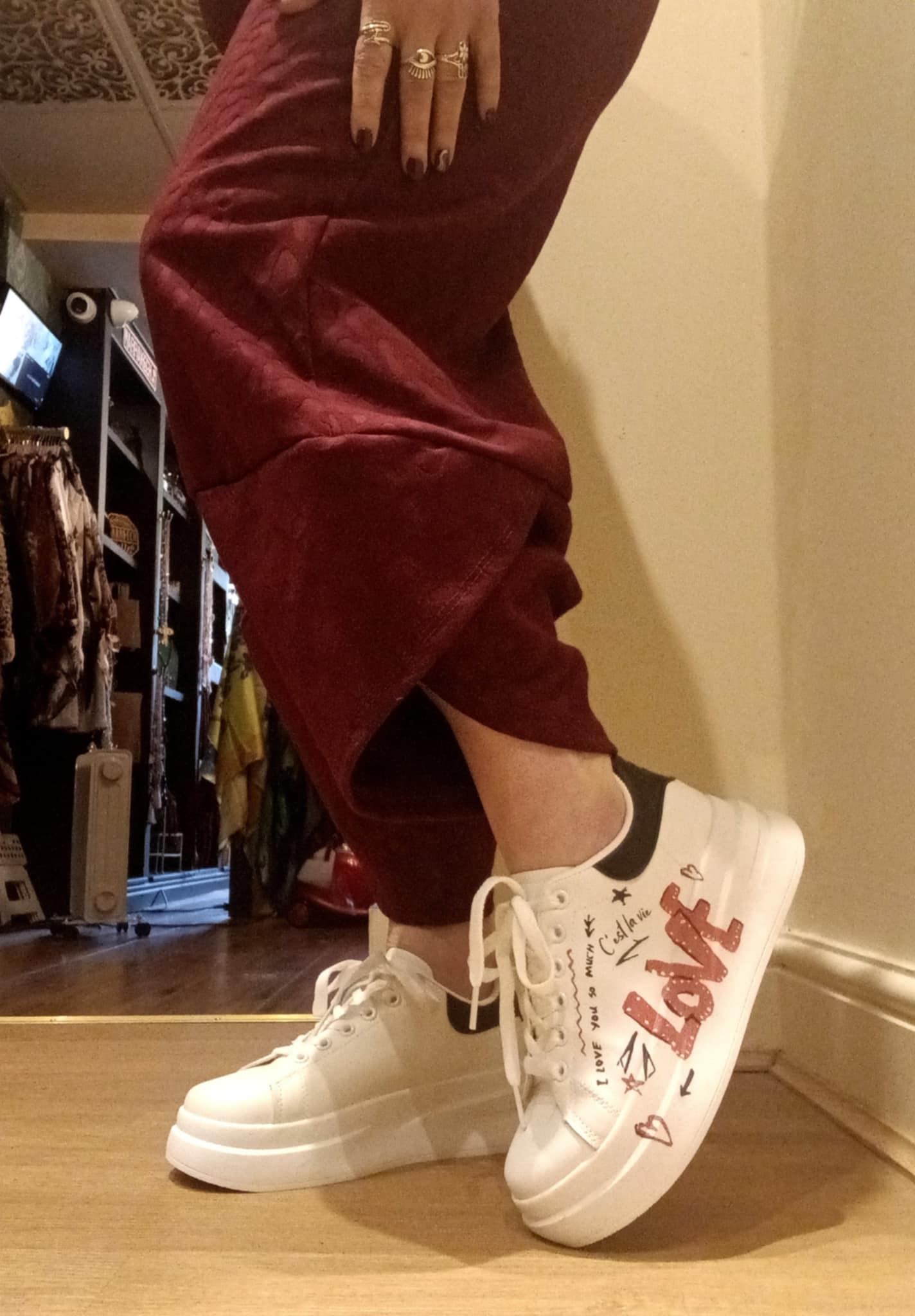 THE 'CARNABY LEOPARD' COCOON STYLE PANTS WITH OVERSIZED POCKETS IN BURGUNDY