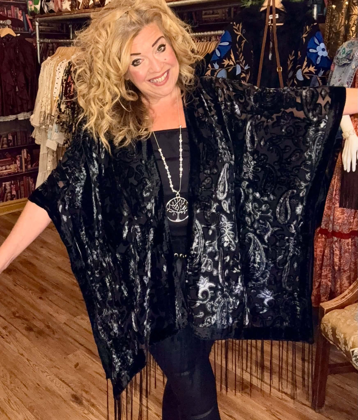 THE 'RUMOURS' ULTIMATE BOHO STYLE STUNNING VELVET DEVORE FRINGED KIMONO