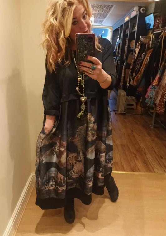 THE 'VENEZIA' STUNNING ITALIAN SCENE PRINT COCOON DRESS WITH PRETTY POCKETS