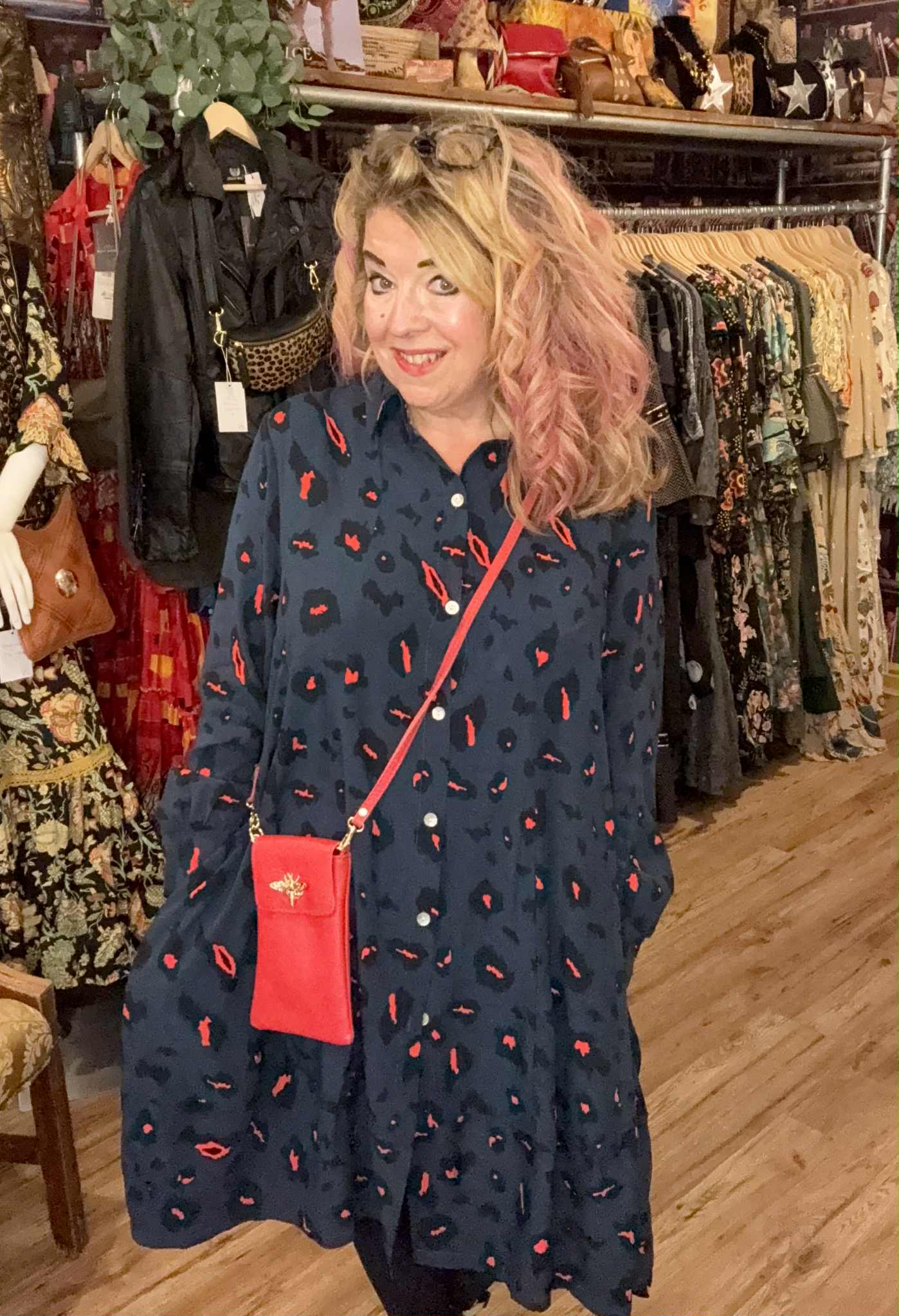 THE 'ZIGGY' LEOPARD POP PRINT FABULOUSLY FLATTERING SHIRT DRESS WITH CUTE POCKETS