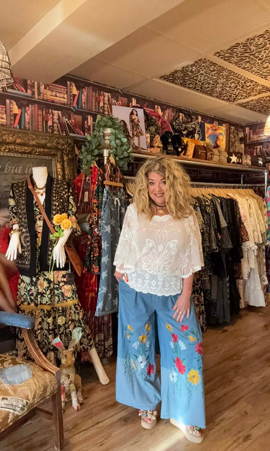 THE 'FLOWER POWER' LIGHTWEIGHT RELAXED FIT JEANS WITH STUNNING FLORAL EMBROIDERY