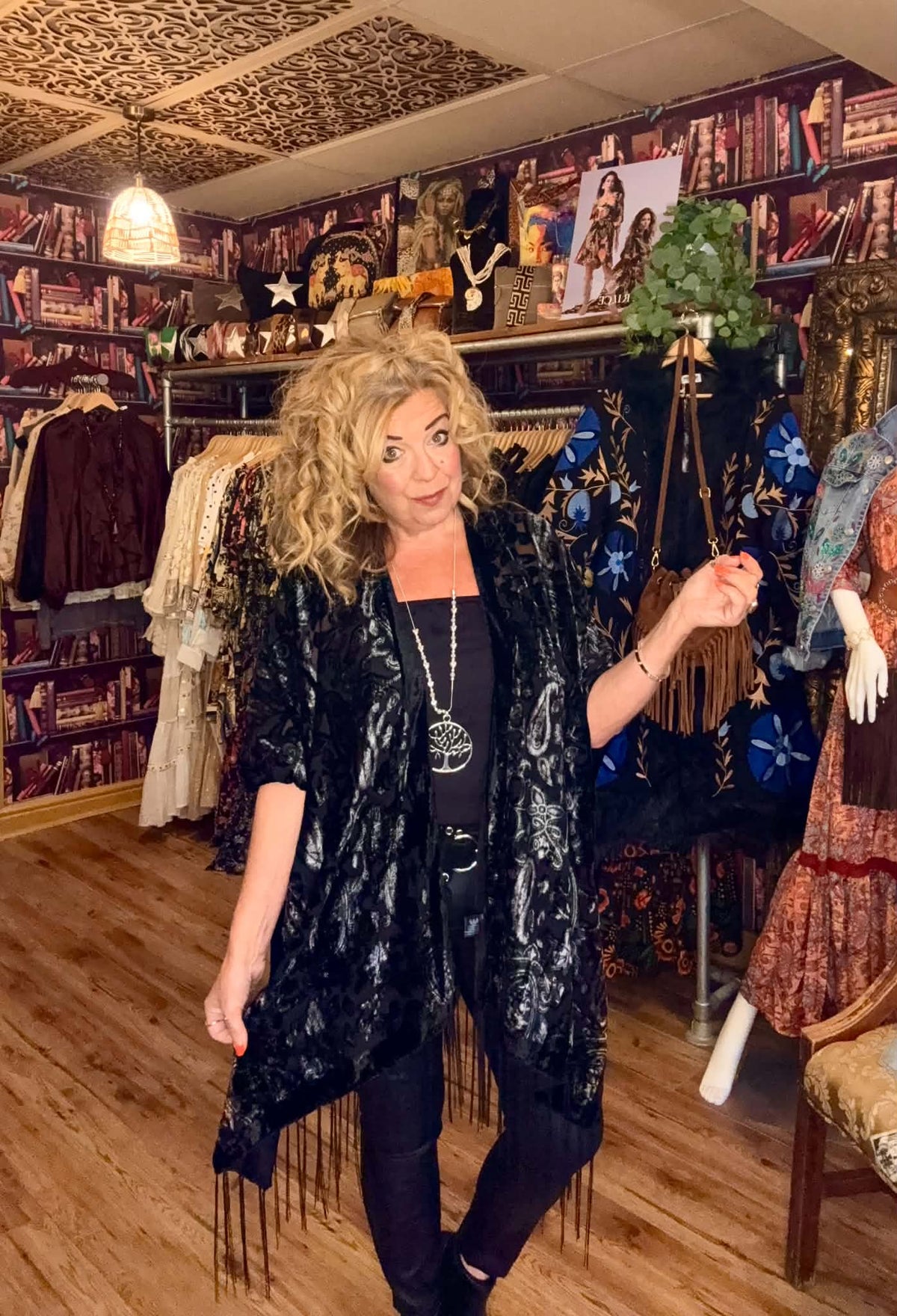 THE 'RUMOURS' ULTIMATE BOHO STYLE STUNNING VELVET DEVORE FRINGED KIMONO