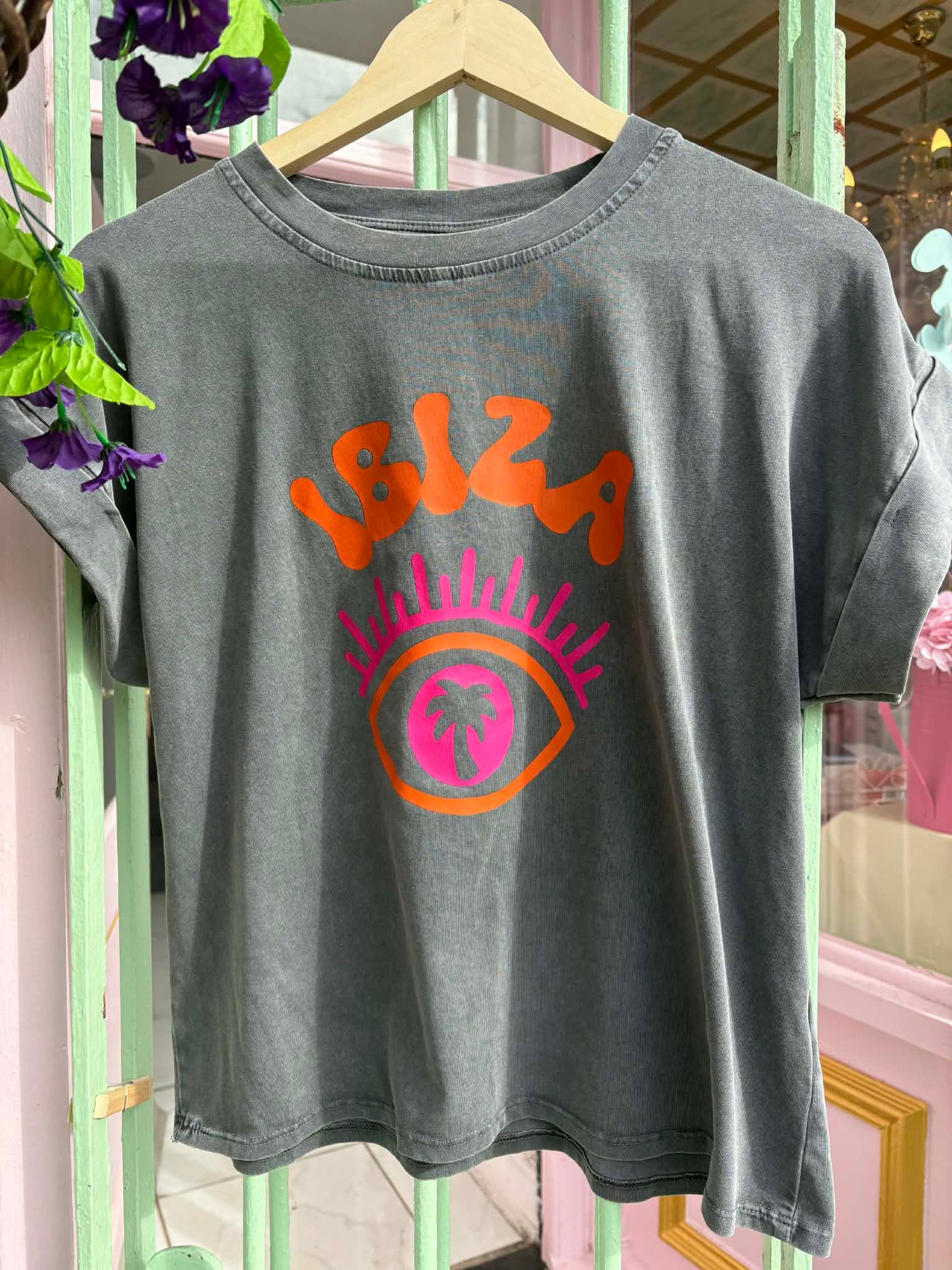 THE 'IBIZA' MYSTIC EYE PRINT CLASSIC CUFF SLEEVED T SHIRT IN WHITE OR GREY