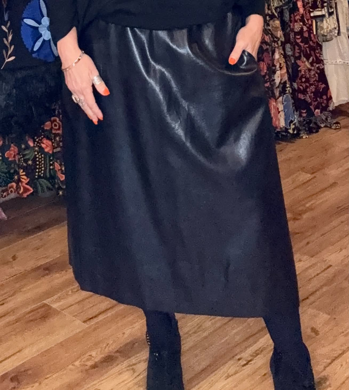 THE 'ELEKTRA' CHIC MIDI LENGTH FAUX LEATHER MIDI LENGTH SKIRT WITH ELASTICATED WAIST BLACK OR OXBLOOD