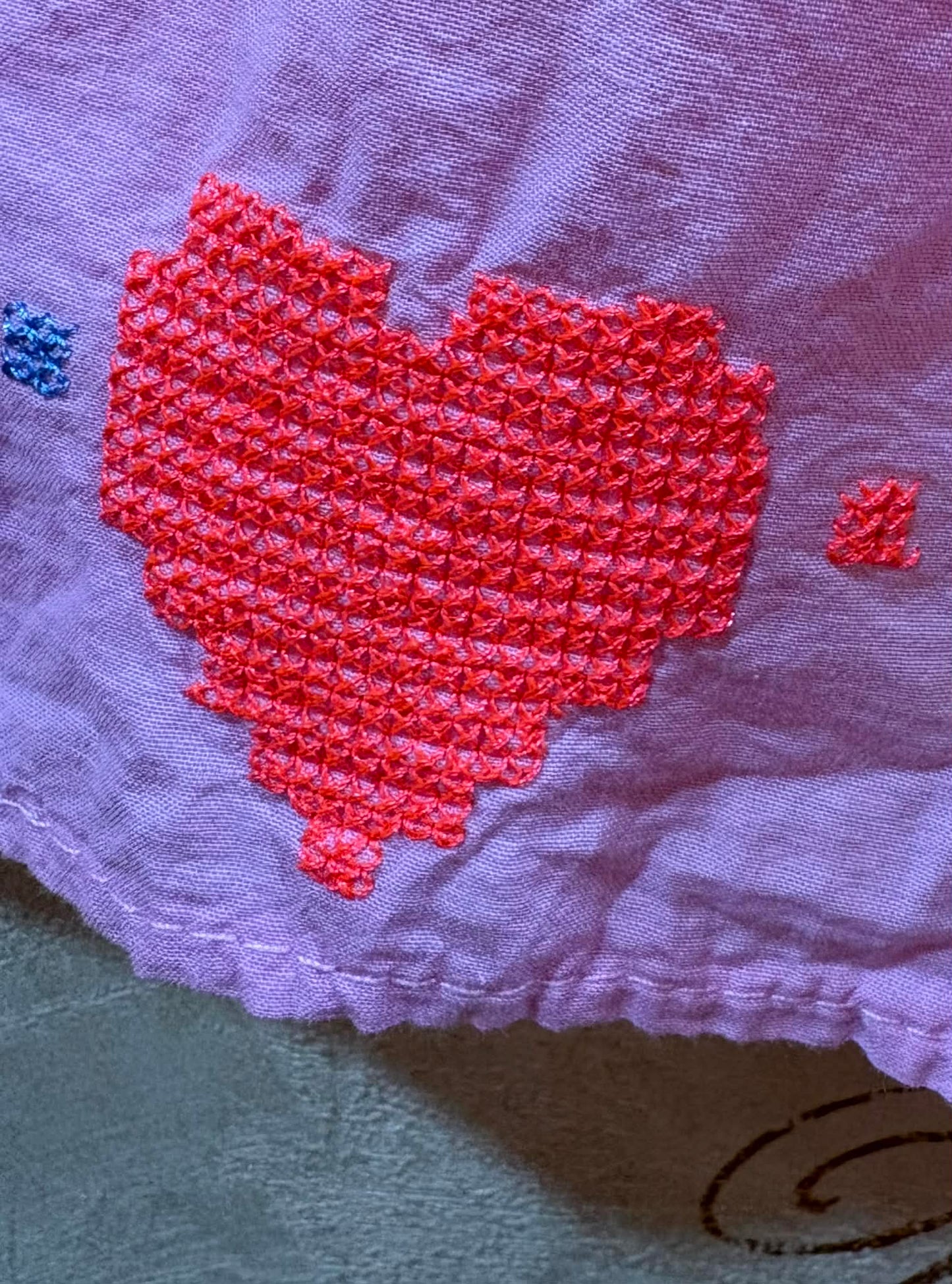 THE 'MEADOW' STUNNING 100% COTTON VINTAGE 70'S STYLE BUTTON SMOCK TOP WITH CUTE CROSS STITCH EMBROIDERY