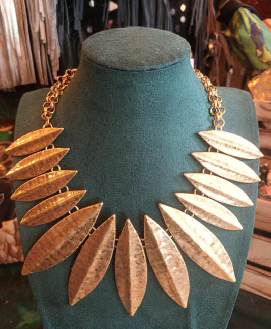 THE 'CADENZA' BEAUTIFULLY MODERN STATEMENT BEATEN METAL NECKLACE IN SILVER OR GOLD